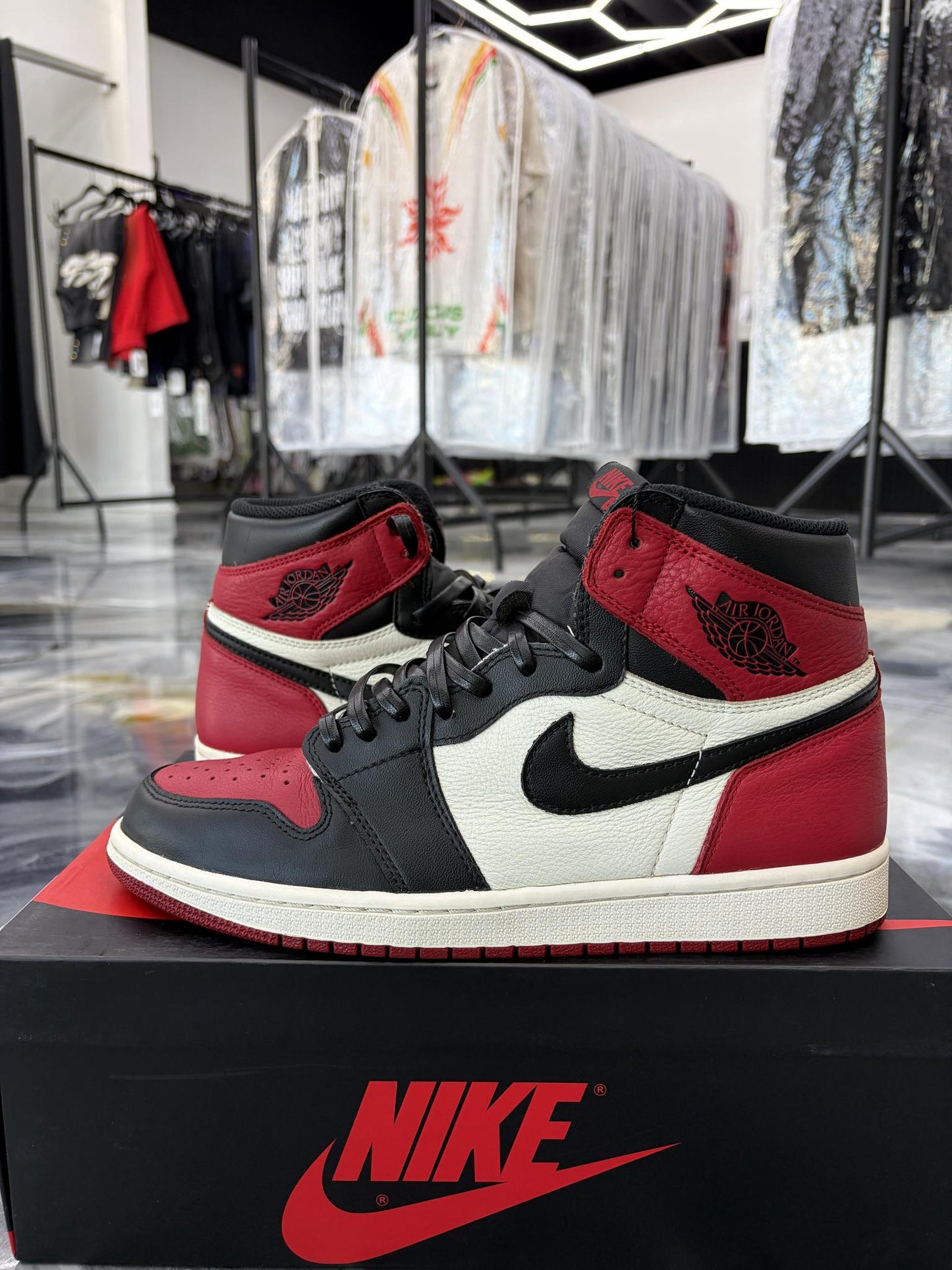 Jordan 1 "Bred Toe" Used Size 10.5