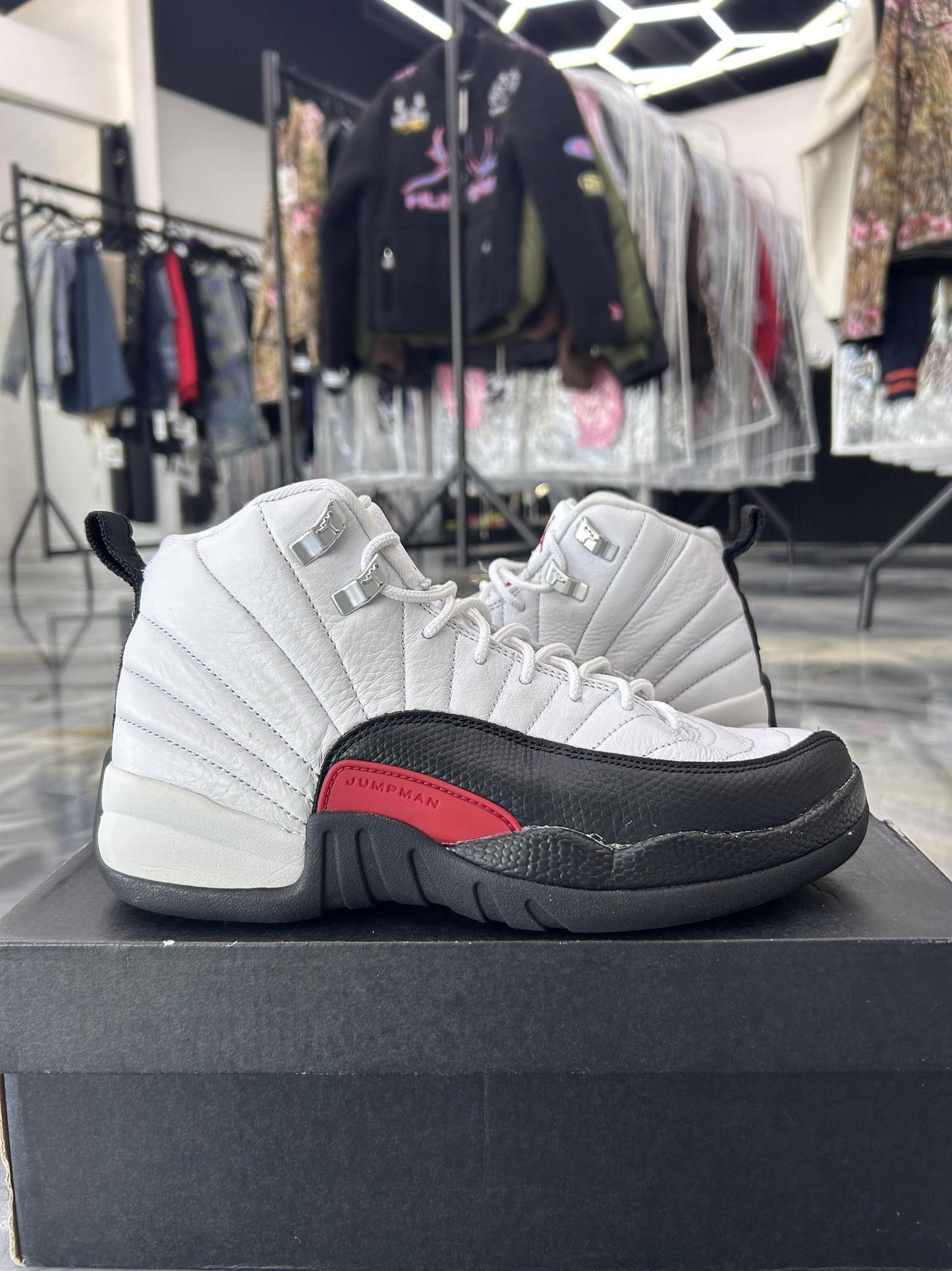 Jordan 12 "Red Taxi" Used Size 6Y/7.5W