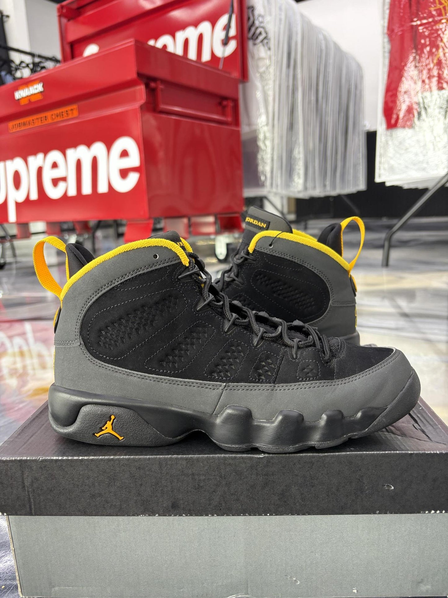 Jordan 9 "University Gold" Used Size 7Y/8.5W