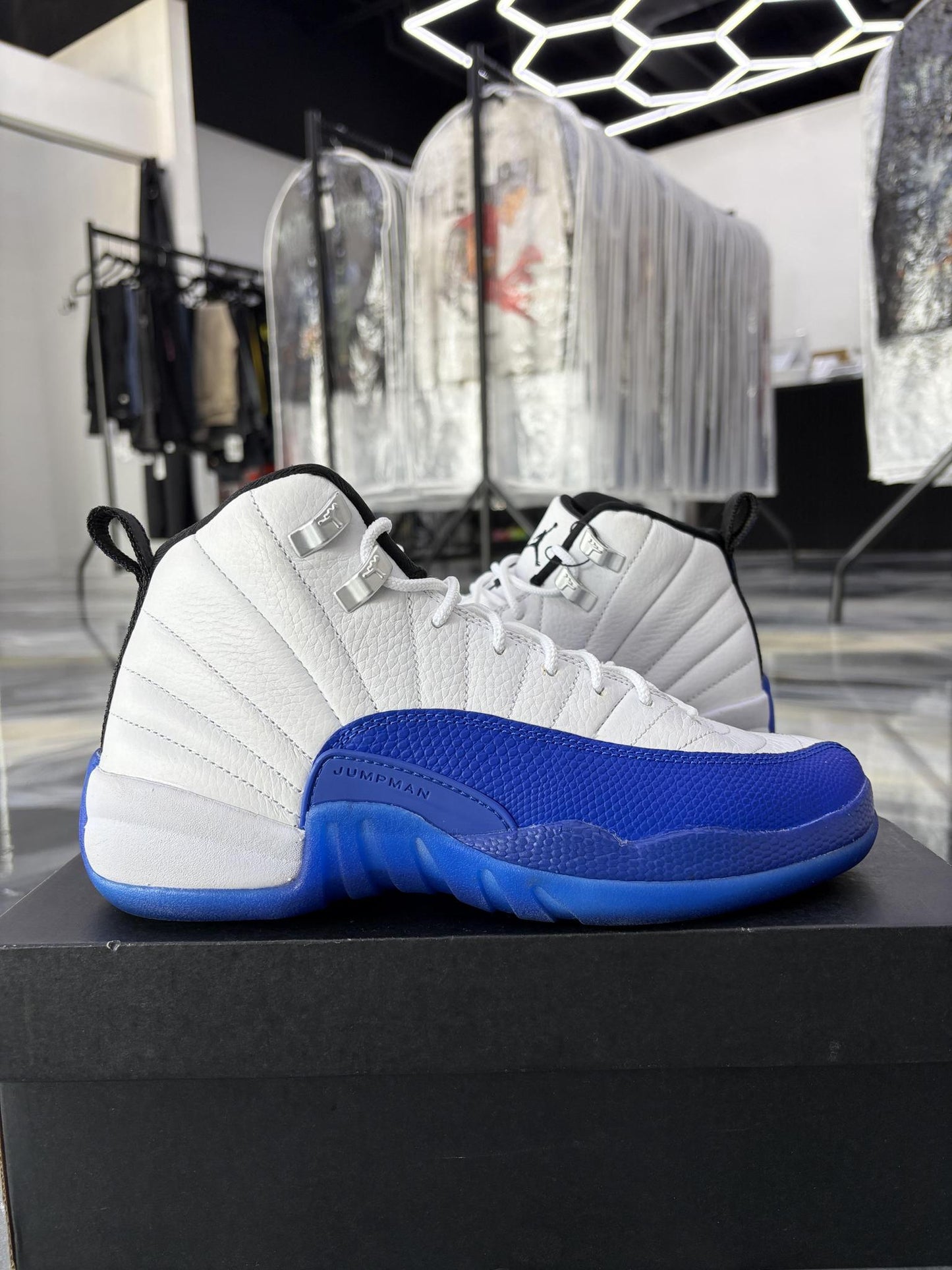 Jordan 12 "Blueberry" Used Size 6Y/7.5W