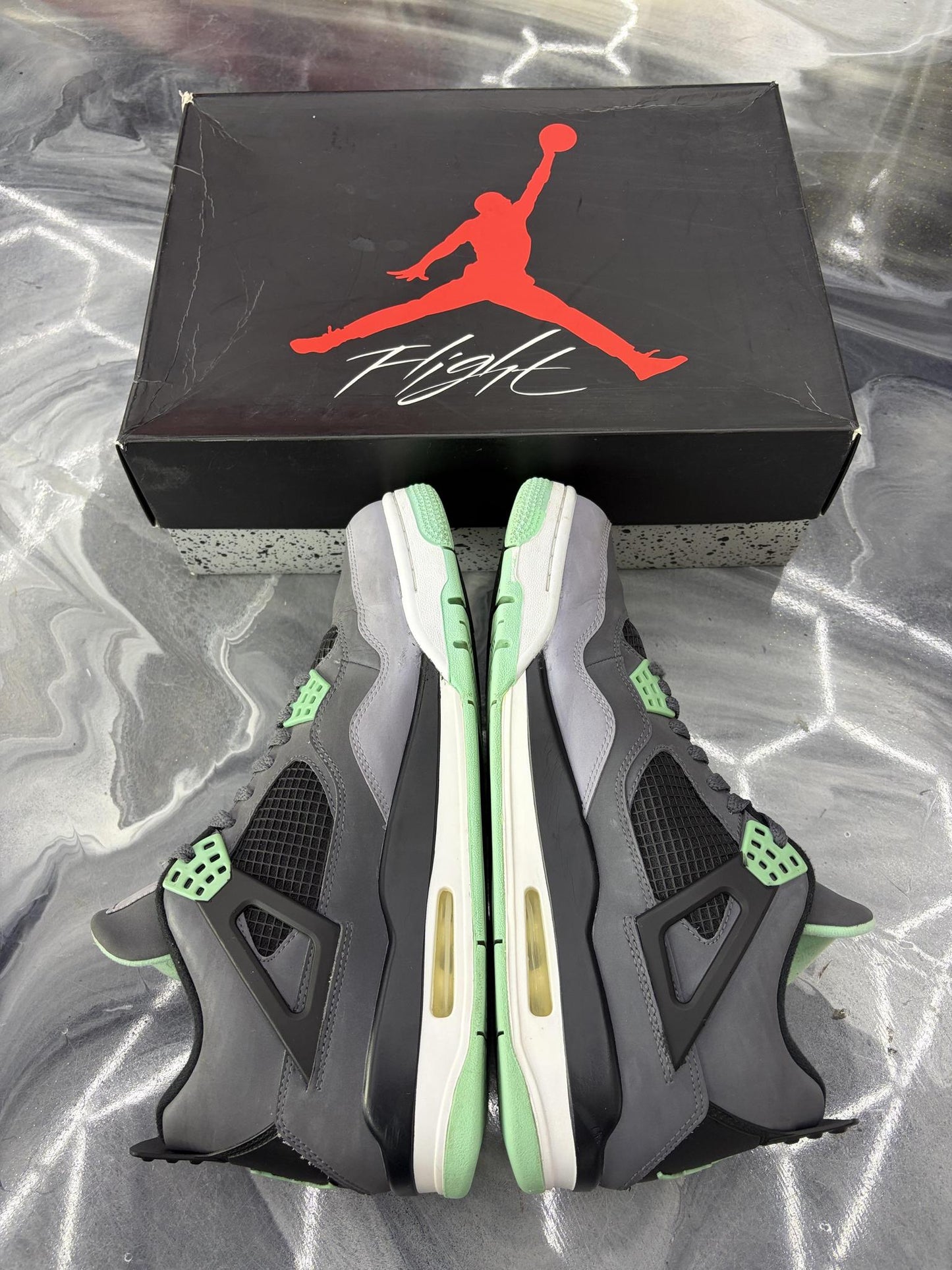 Jordan 4 "Green Glow" Used Size 11.5