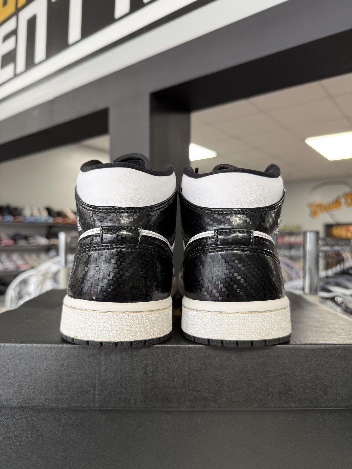 Jordan 1 Mid "All Star" Used Size 8
