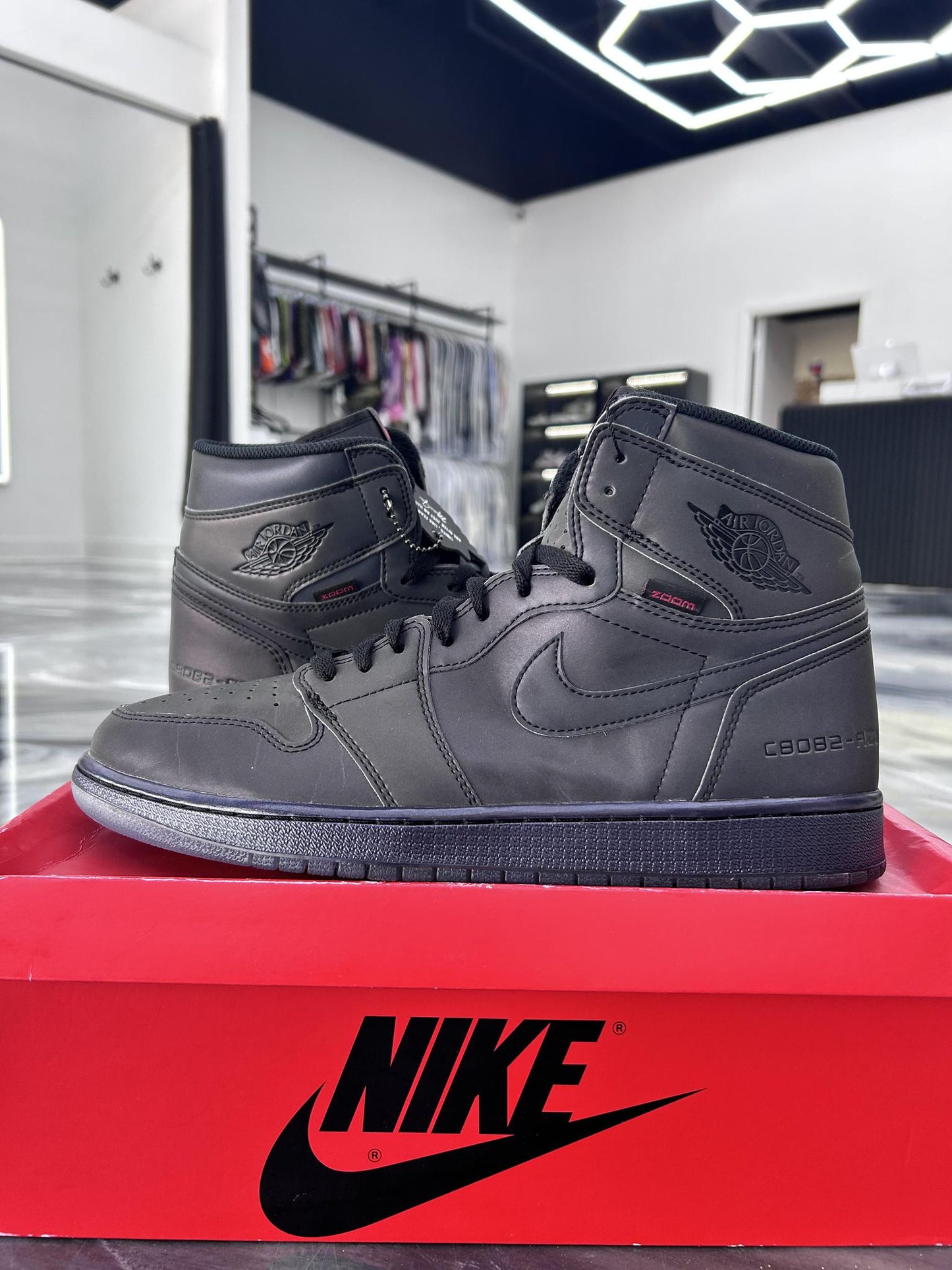 Jordan 1 Zoom "Fearless" Used Size 12