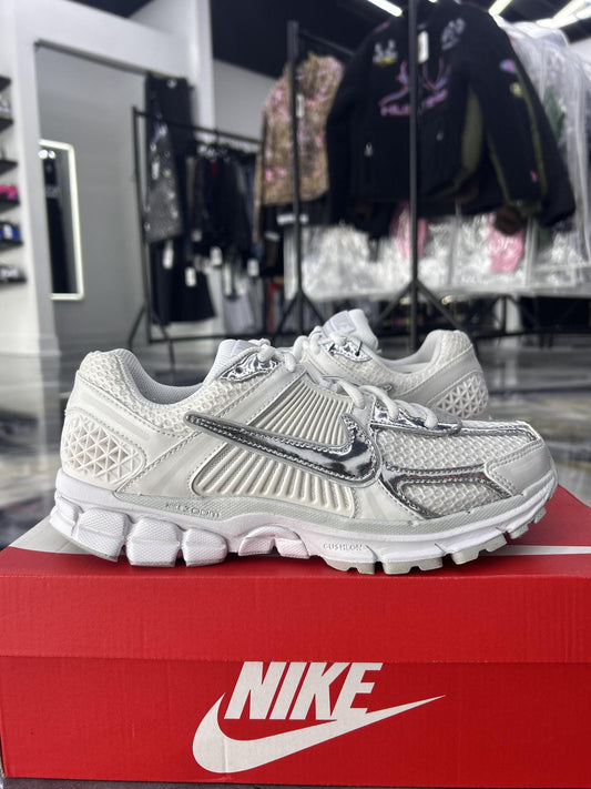 Nike Zoom Vomero "Chrome" Used Size 8