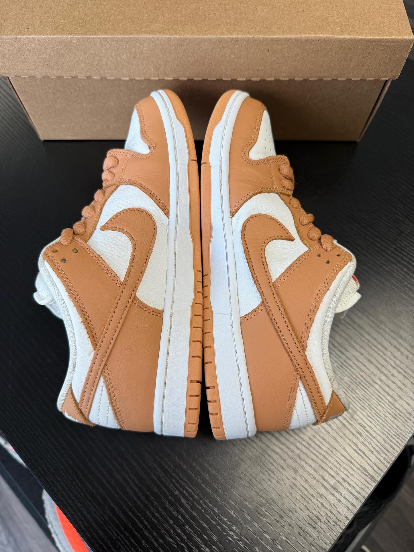 Nike Sb Dunk Low Light Congnac Used Size 8.5