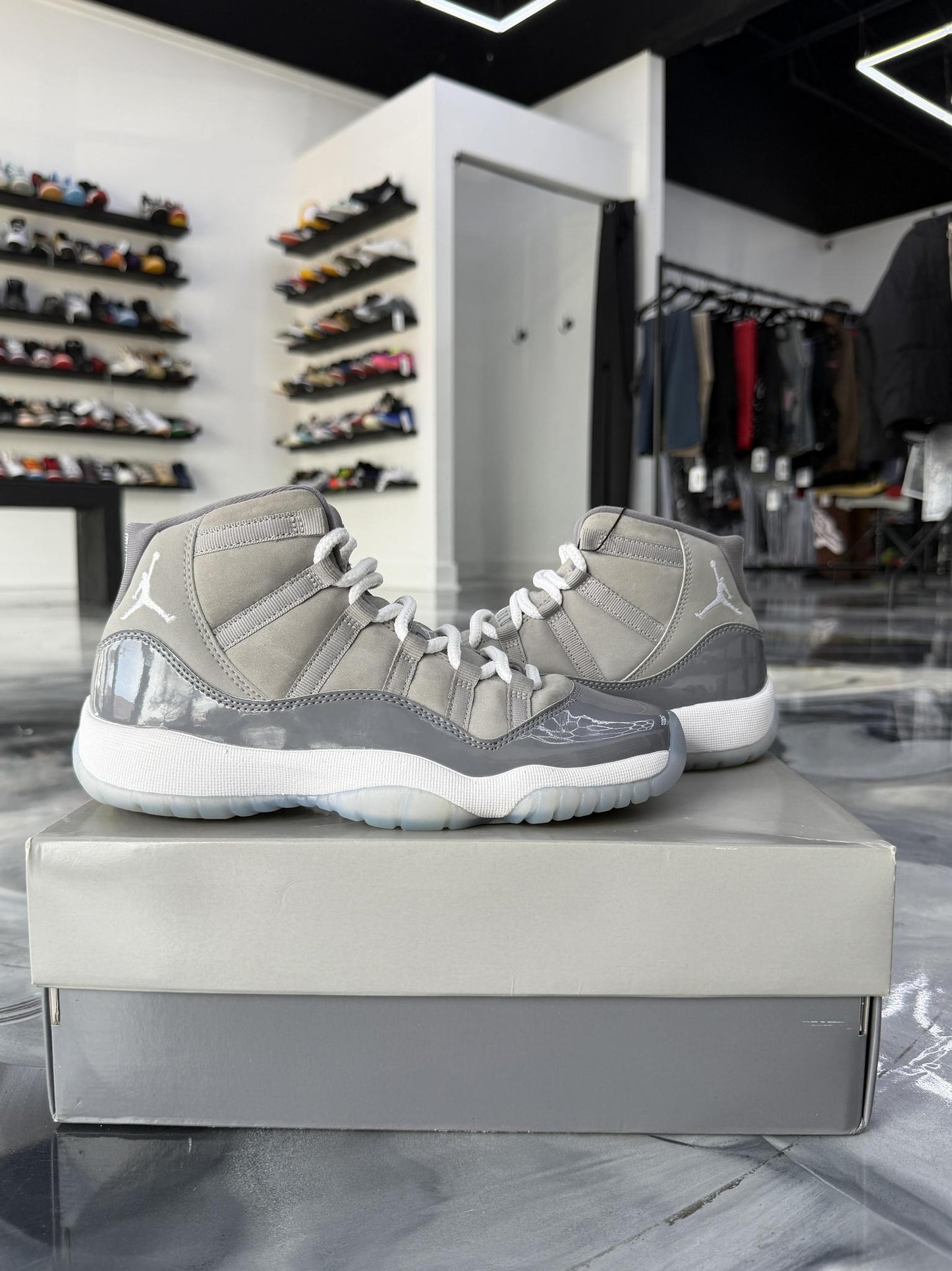 Jordan 11 Cool Grey Used