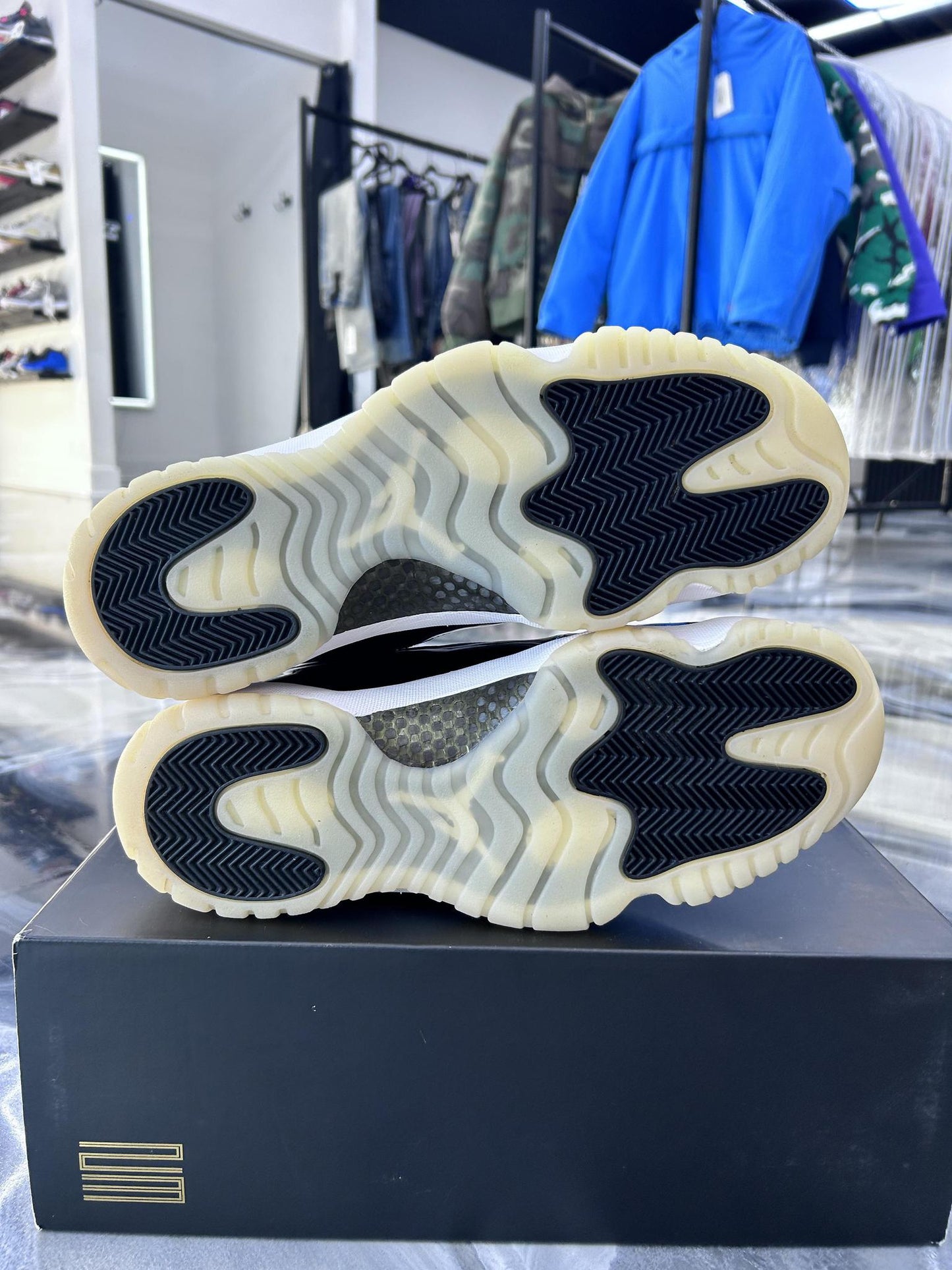 Jordan 11 "Gratitude" Used Size 12