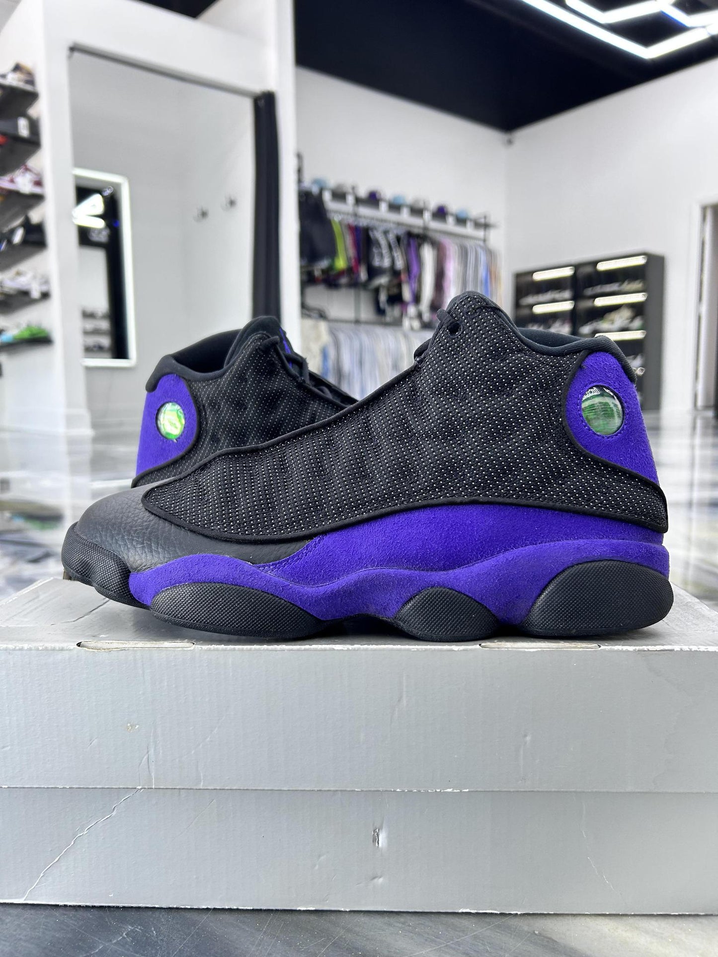 Jordan 13 "Court Purple" Used Size 10.5