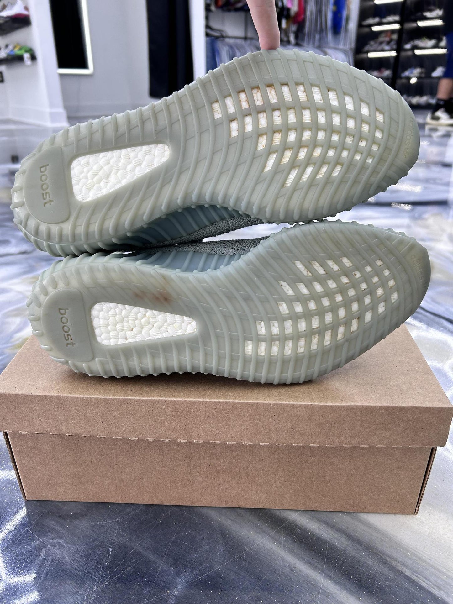 Yeezy 350 V2 "Salt" Used Size 10