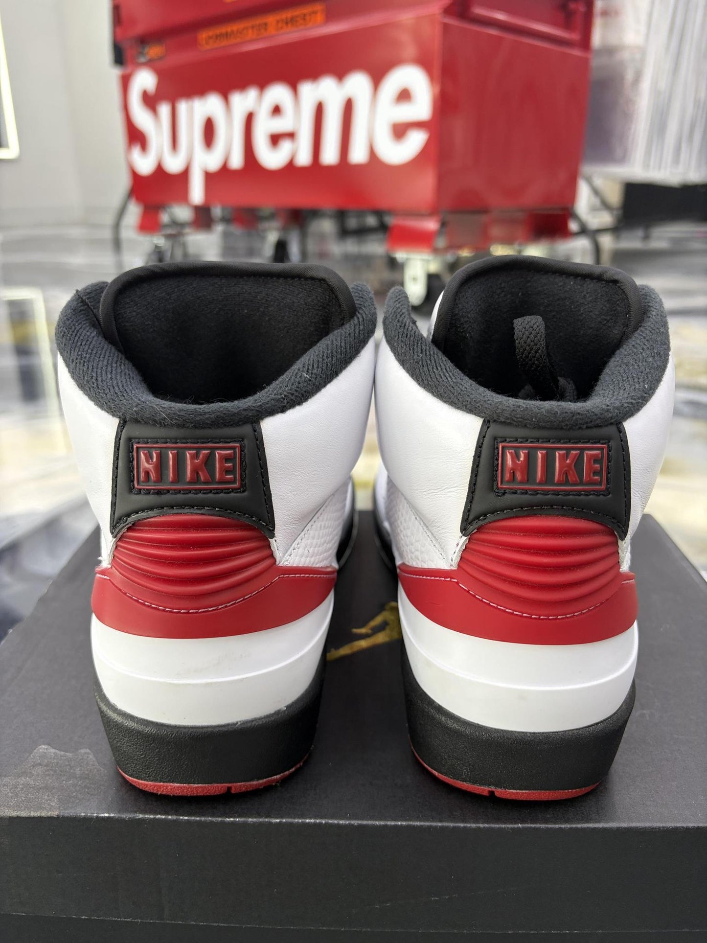 Jordan 2 "Chicago" Used Size 6.5Y/8W