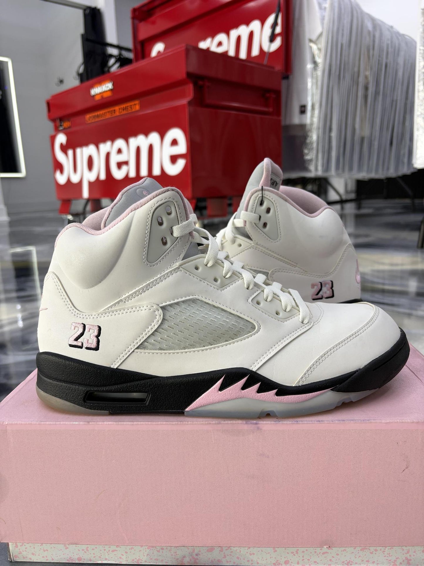 Jordan 5 "Medium Soft Pink" Used Size 11.5