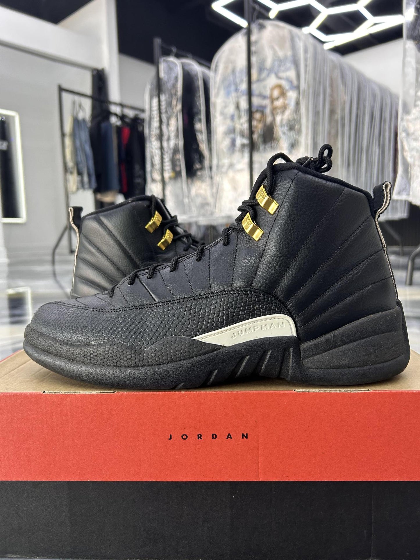 Jordan 12 "Master" Used Size 10