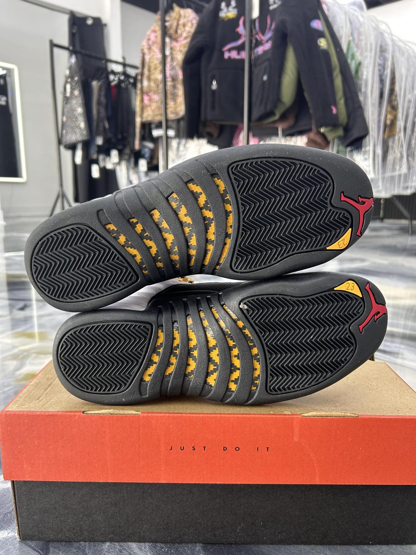 Jordan 12 "Taxi" Used Size 10