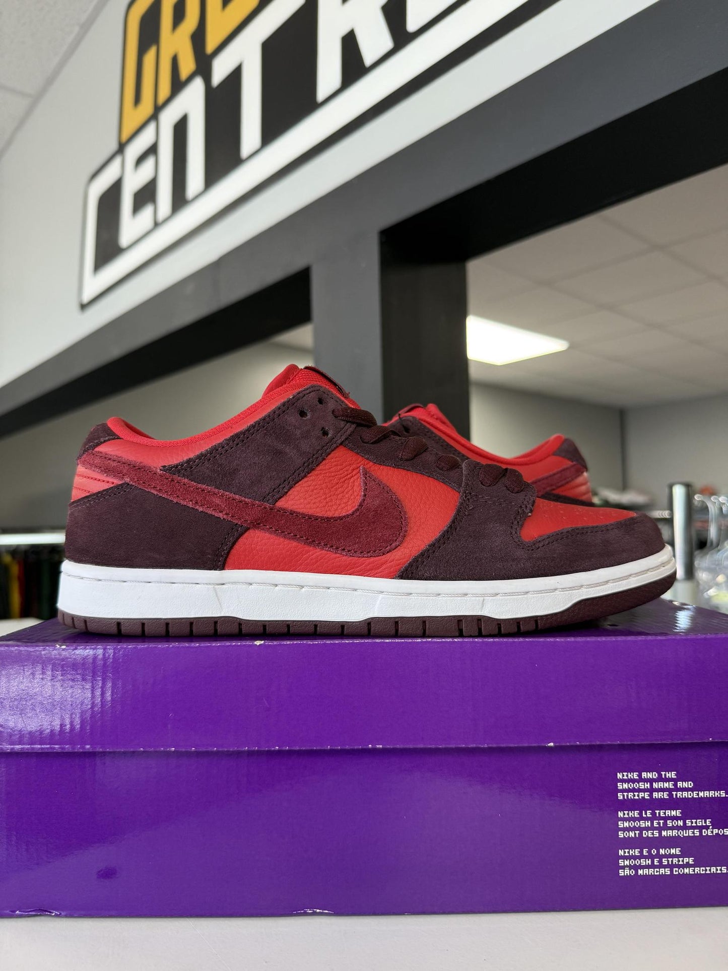 Nike Dunk Low SB "Cherry" Used Size 8.5