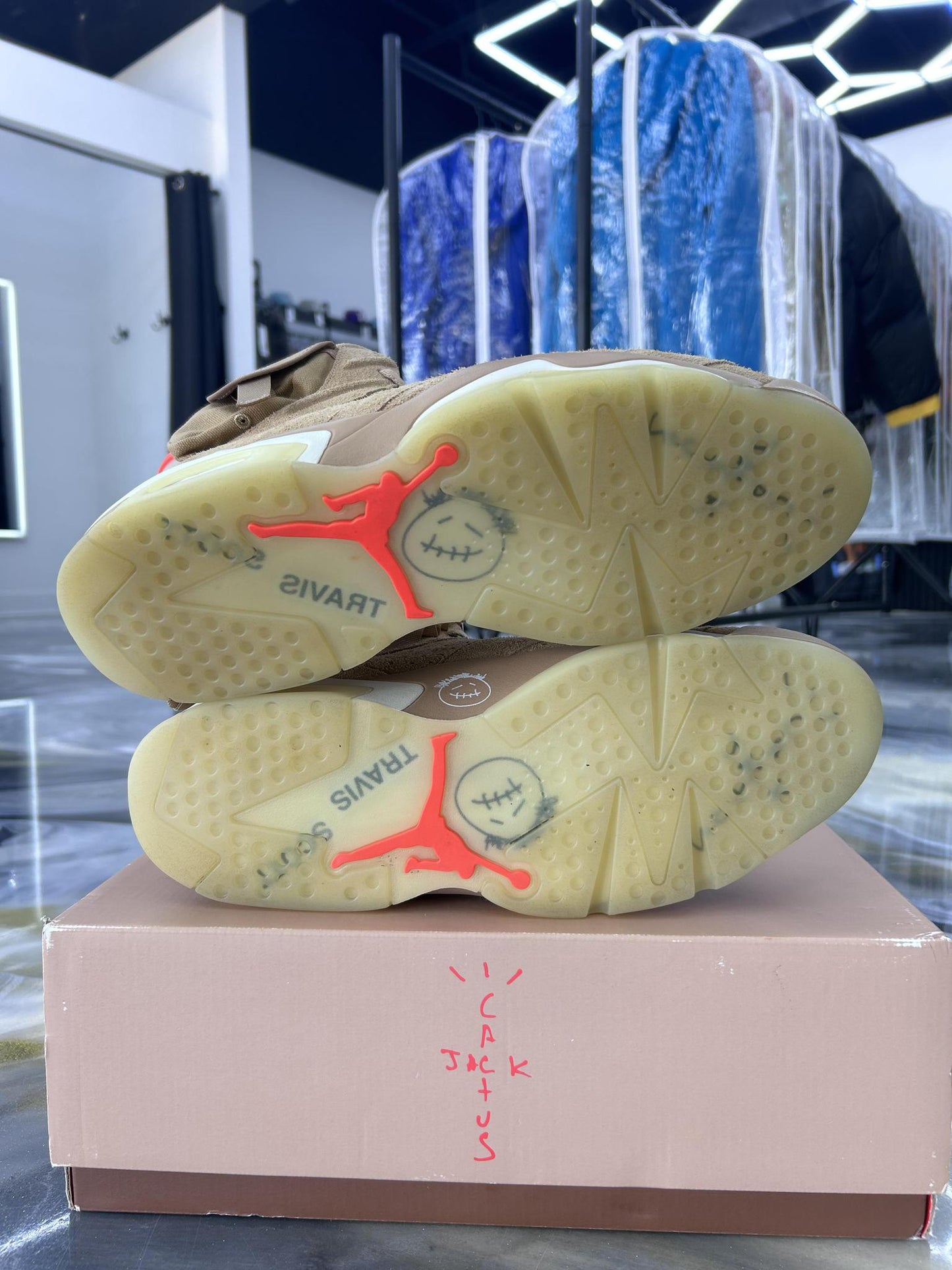 Jordan 6 X Travis Scott "British Khaki" Used Size 13