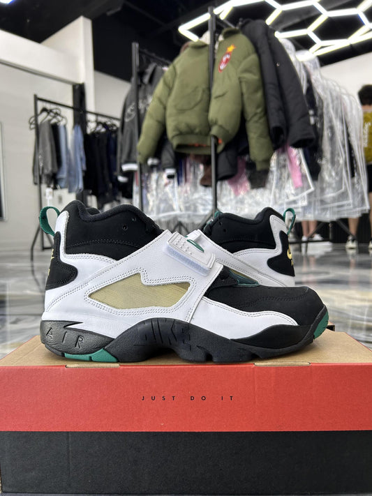 Nike Air Diamond Turf "Emerald" Used Size 10.5
