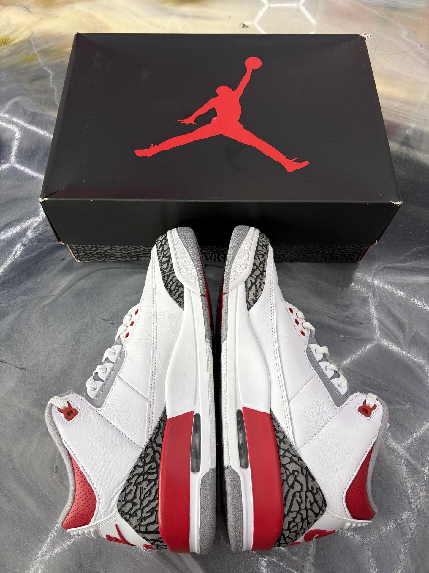 Jordan 3 "Fire Red" Used Size 9