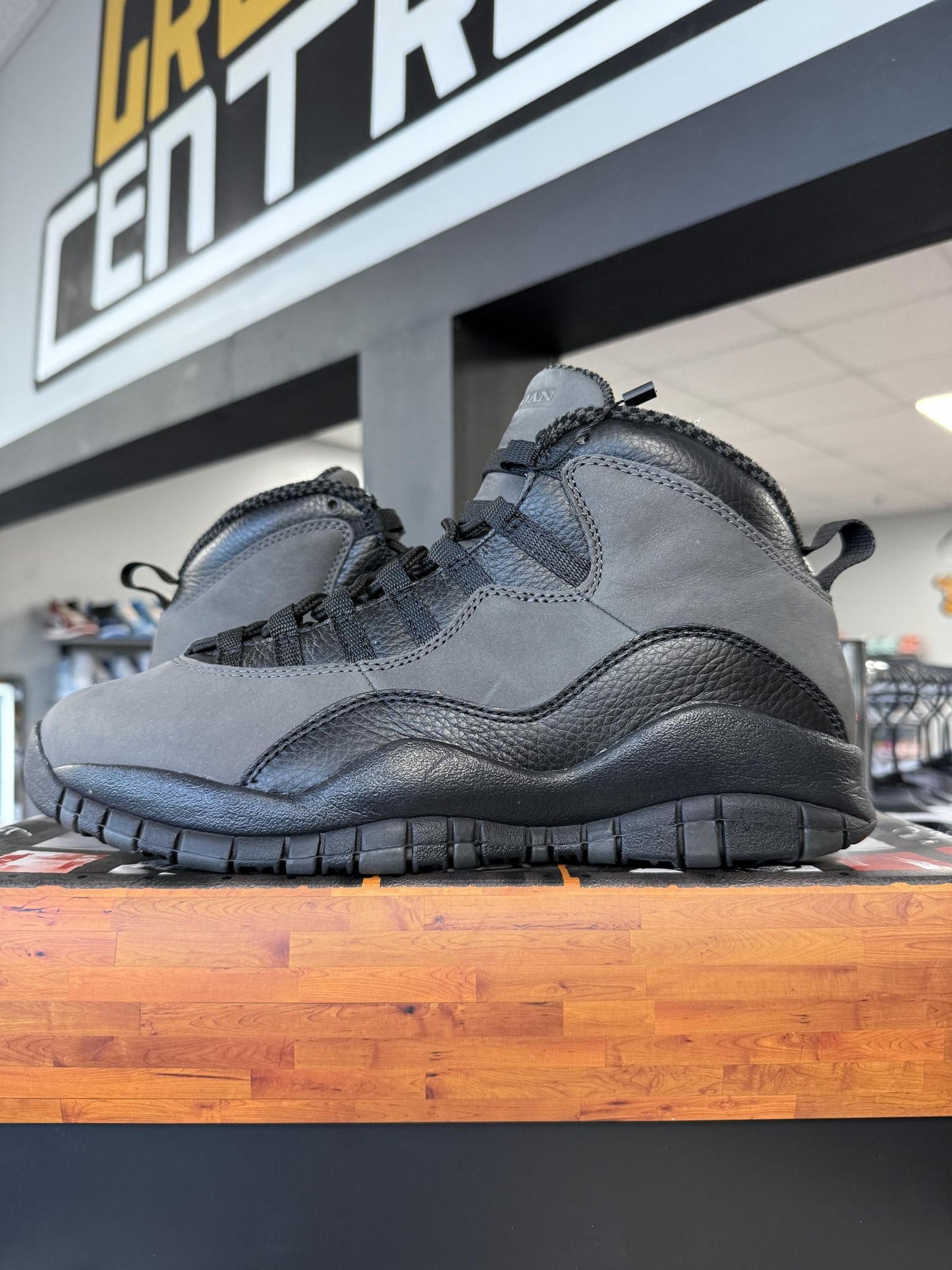 Jordan 10 "Shadow" Used Size 9
