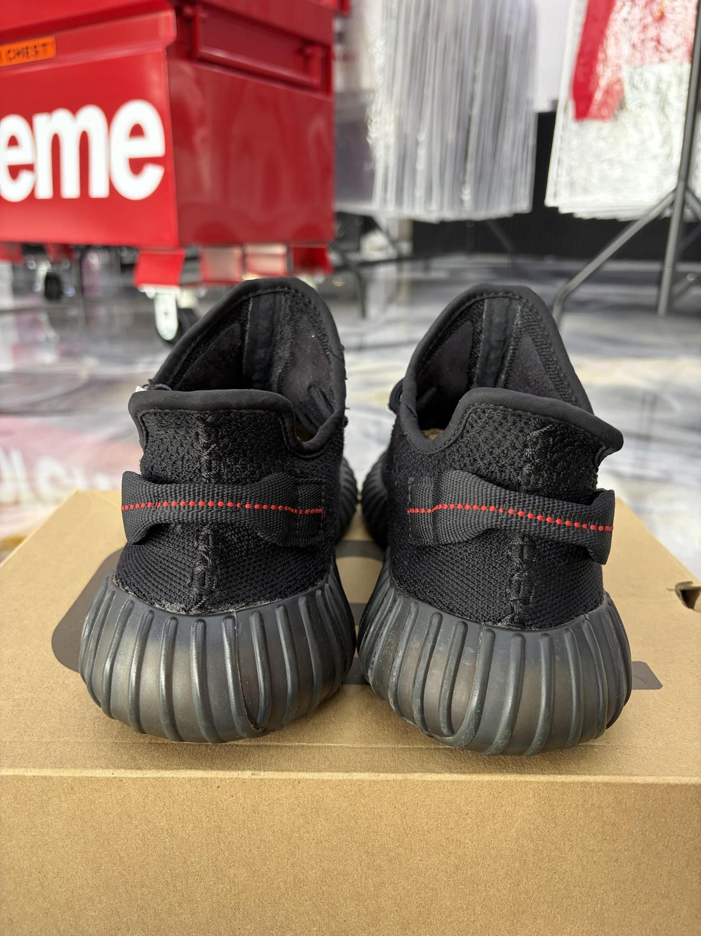 Adidas Yeezy 350 "Bred" Used Size 9