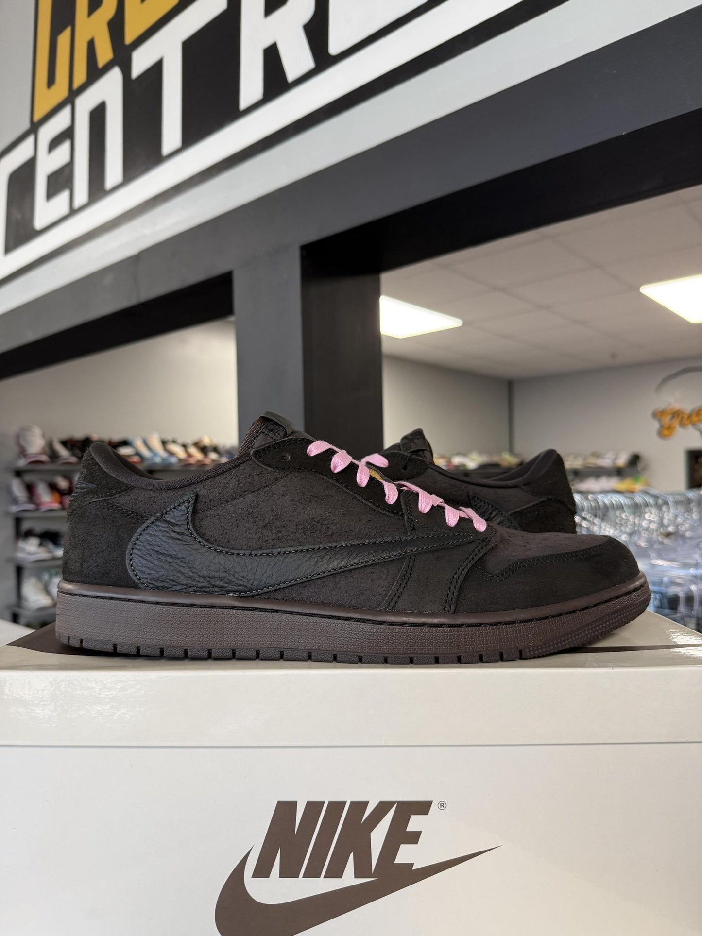 Jordan 1 Low Travis Scott "Velvet" Used Size 13