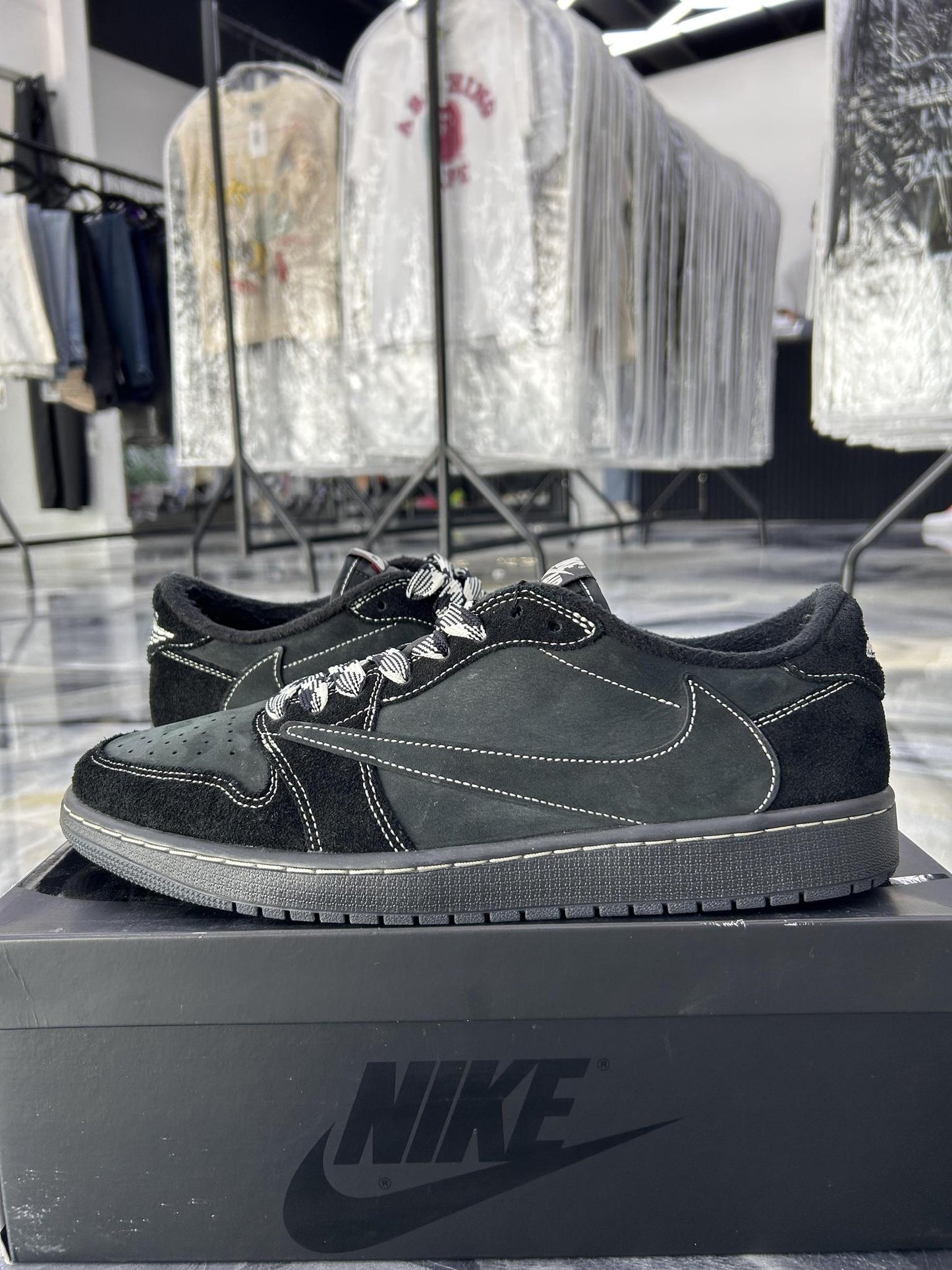 Jordan 1 Travis Scott "Phantom" Used Size 13