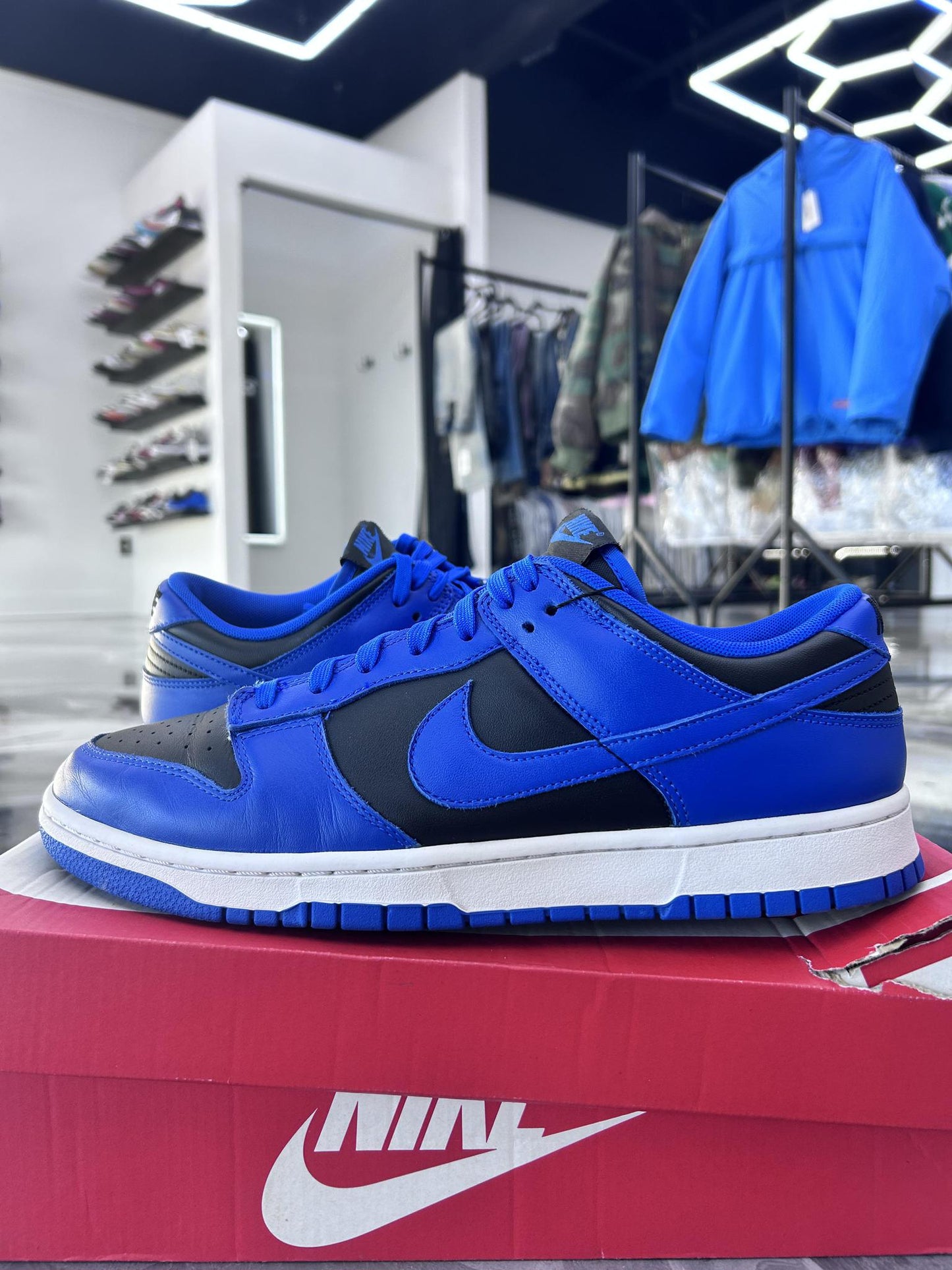 Dunk Low "Hyper Cobalt" Used Size 12