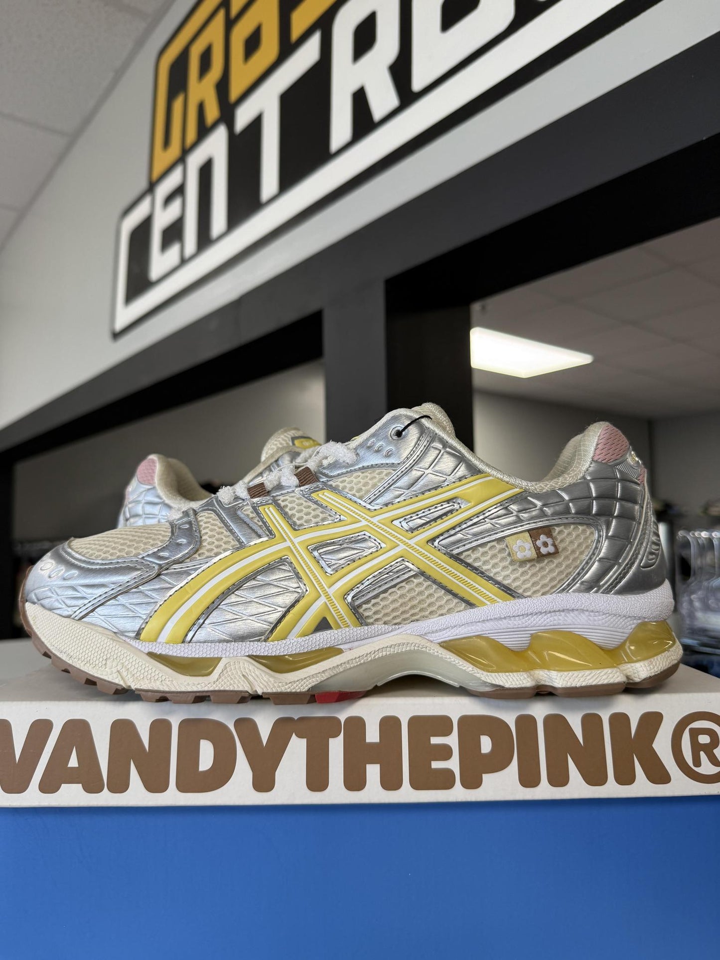 Asics Gel Nimbus 10.1 x Atmos "Vandy The Pink" Used Size 11.5