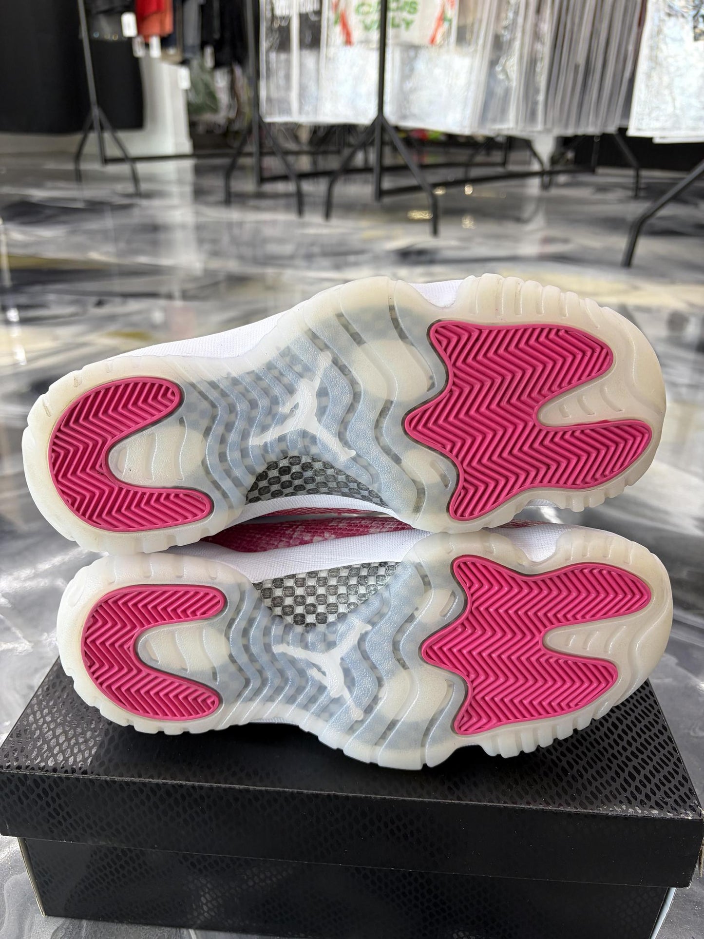 Jordan 11 Low "Pink Snakeskin" Used Size 7Y/8.5W