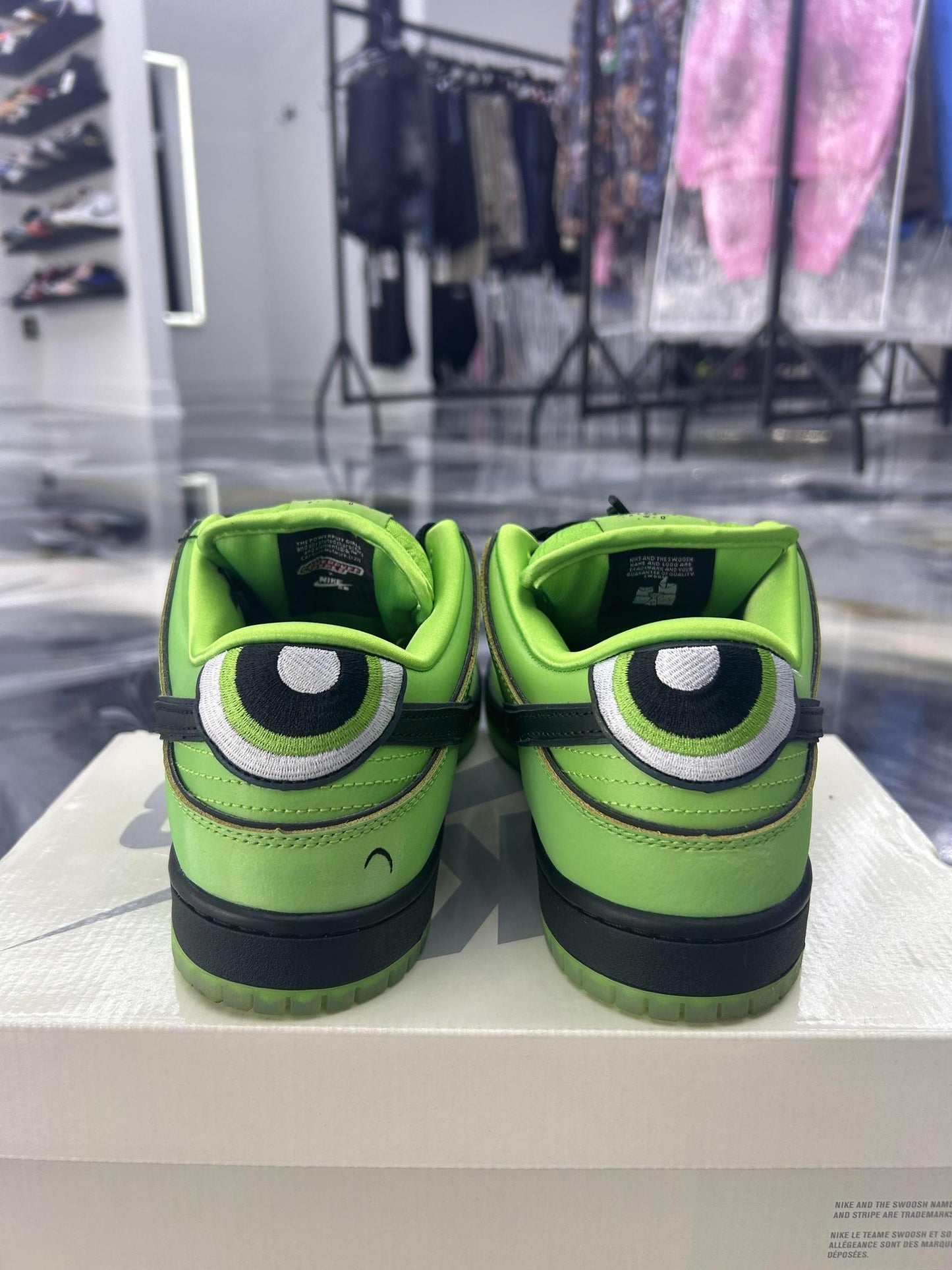 Dunk Low SB "Buttercup Power Puff Girls" Used Size 9