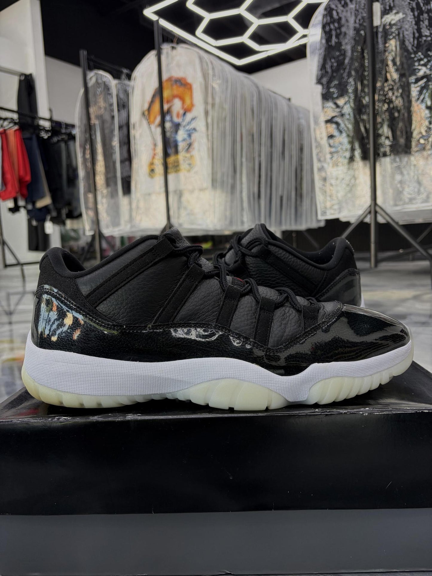 Jordan 11 Low "72-10" Used Size 13