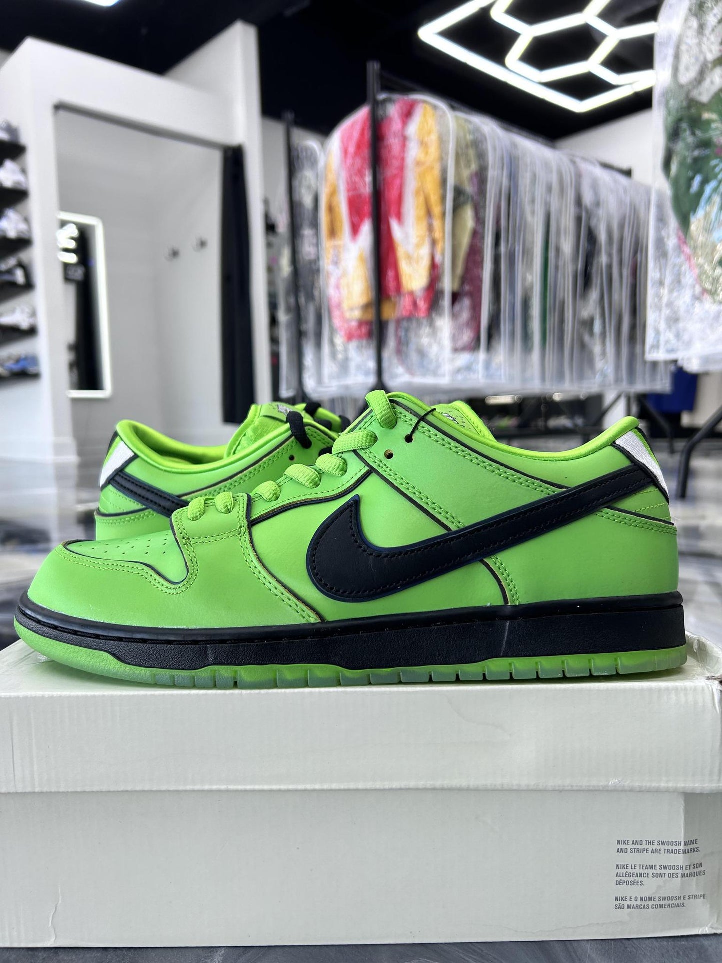 Nike SB Dunk Low X Powerpuff "Buttercup" Used Size 12