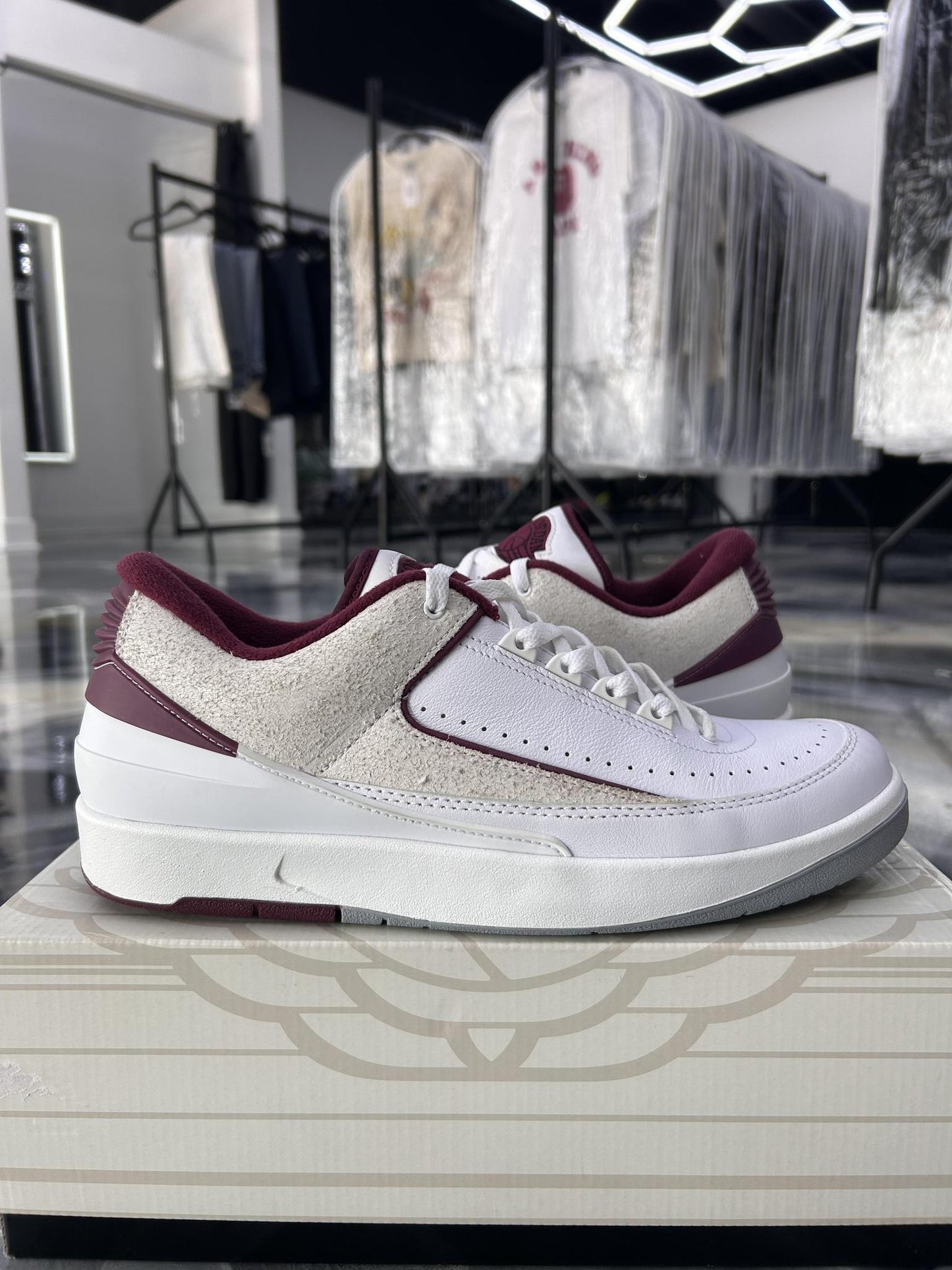 Jordan 2 Low "Cherrywood Red" Used Size 11
