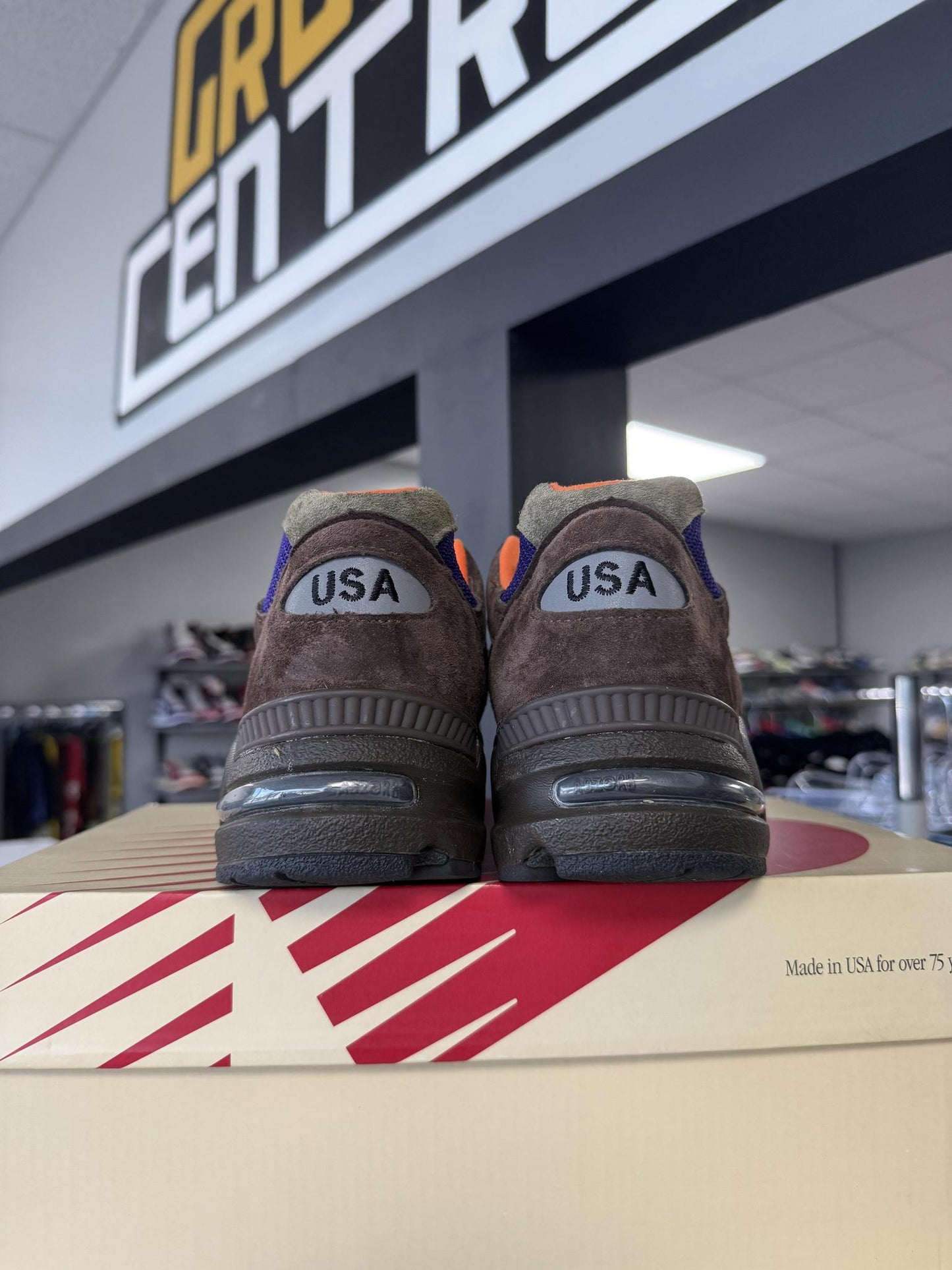 New Balance 990 "Brown Purple" Used Size 11