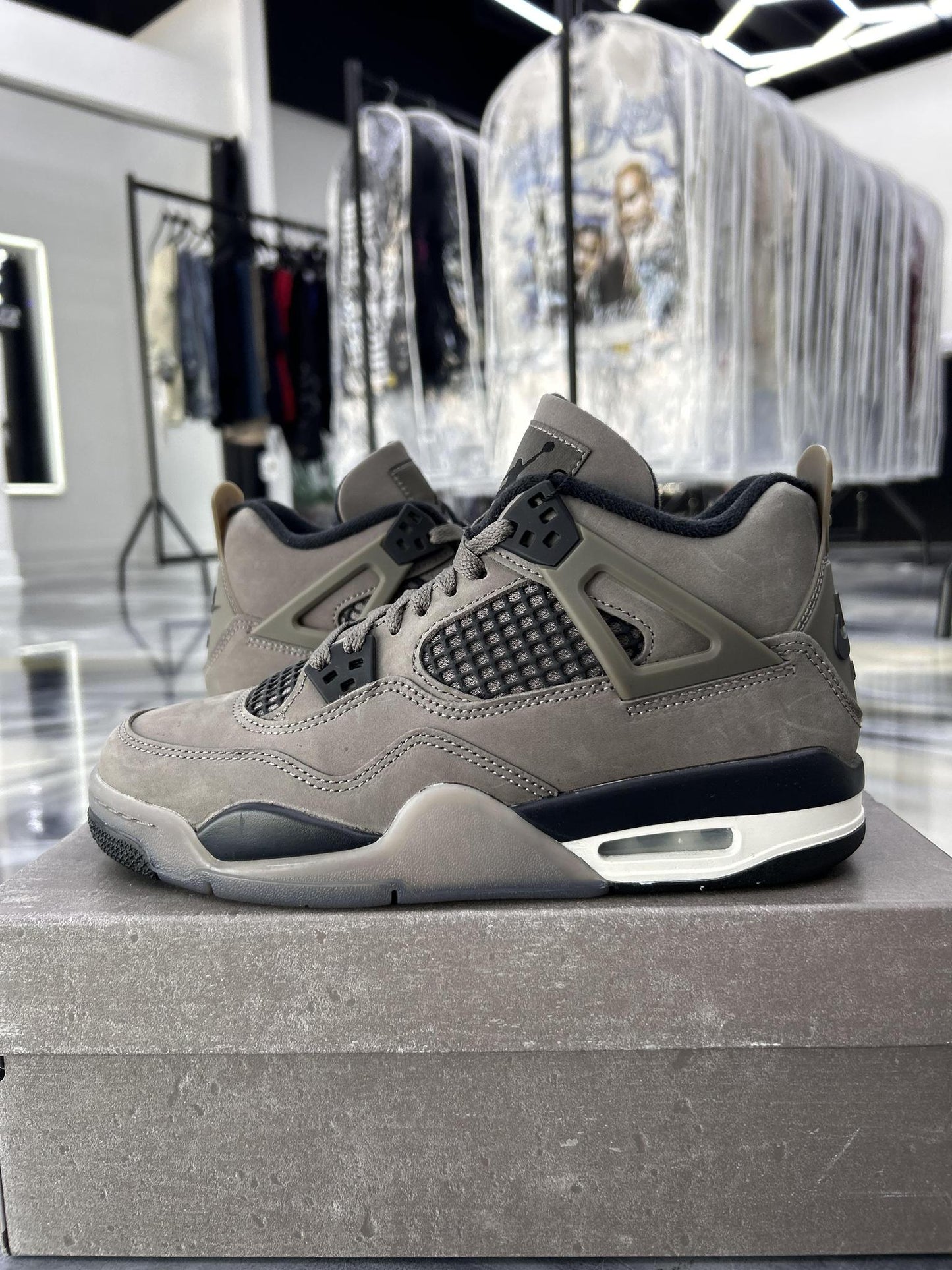 Jordan 4 "Cavestone" Used Size 6.5Y/8W