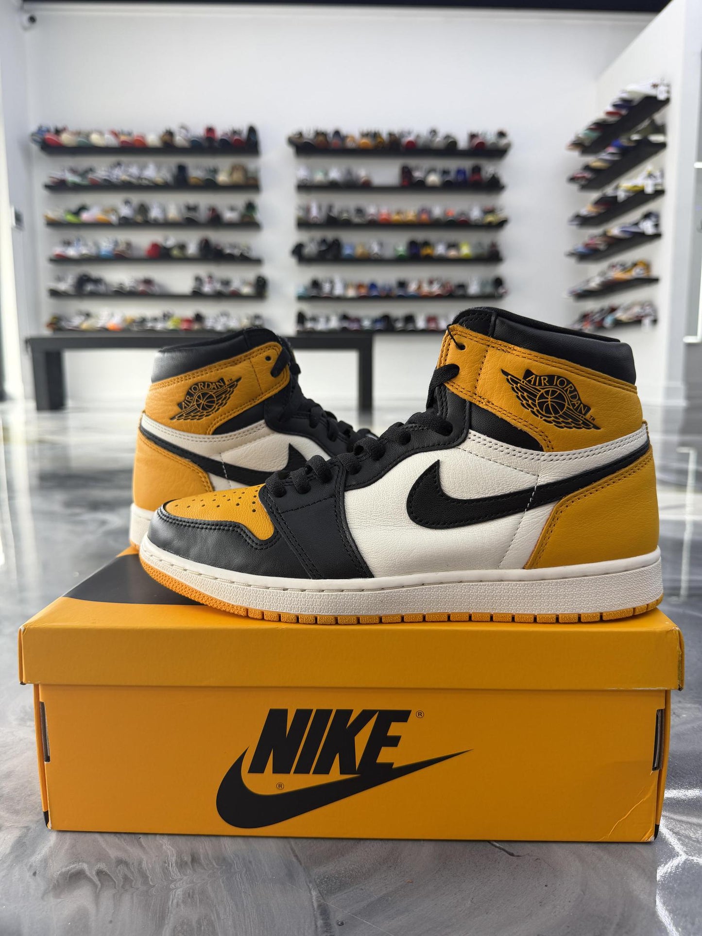 Jordan 1 "Taxi" Used Size 9.5