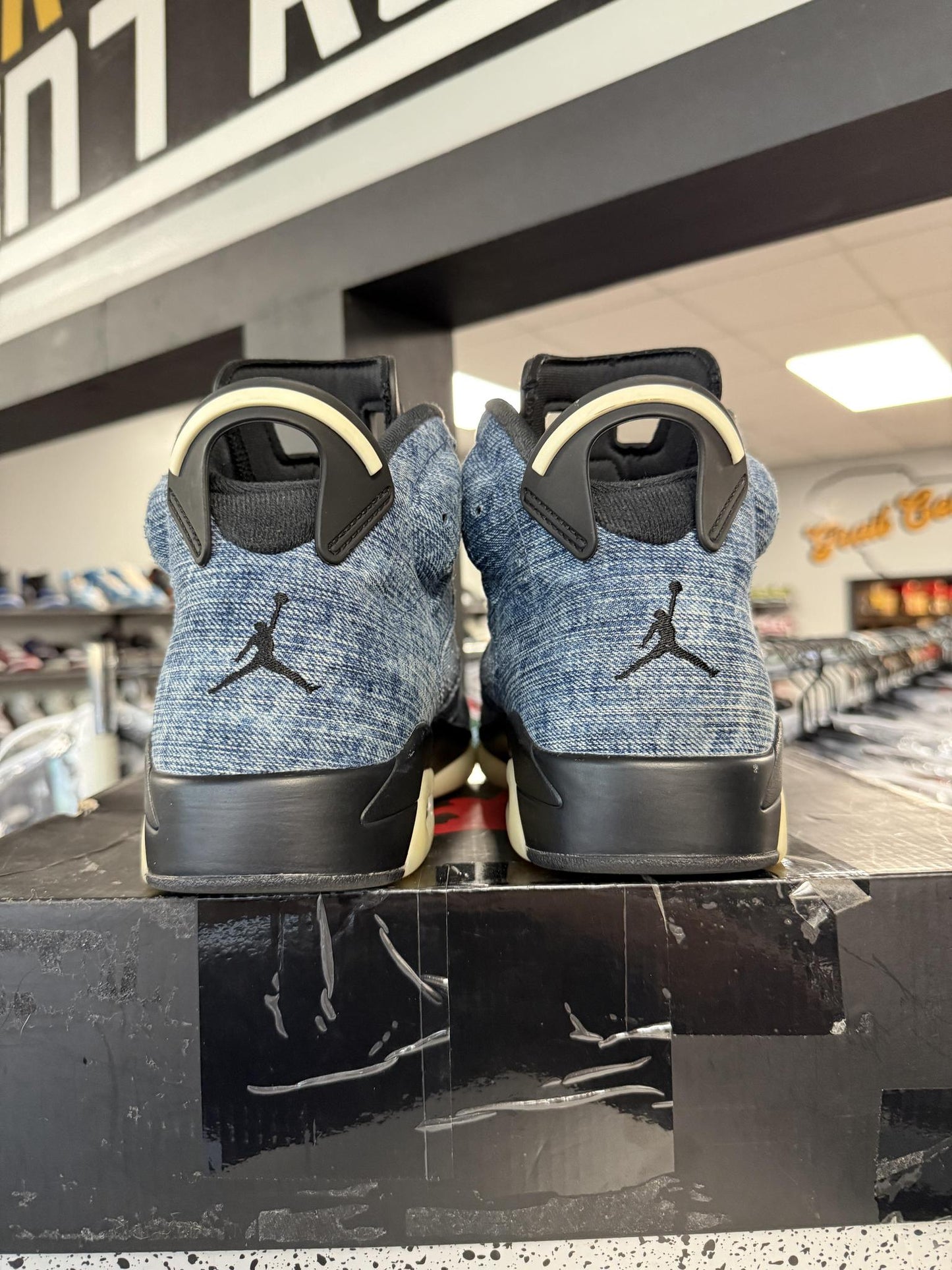 Jordan 6 "Denim" Used Size 11.5