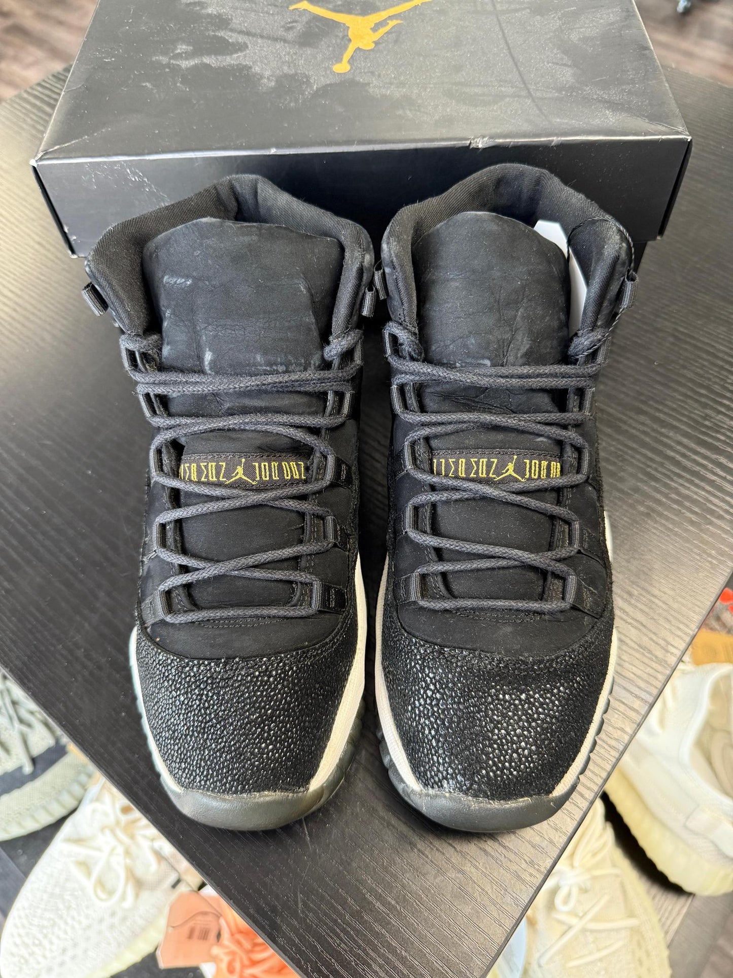 Jordan 11 "Heiress Black" Used Size 5.5Y/7W