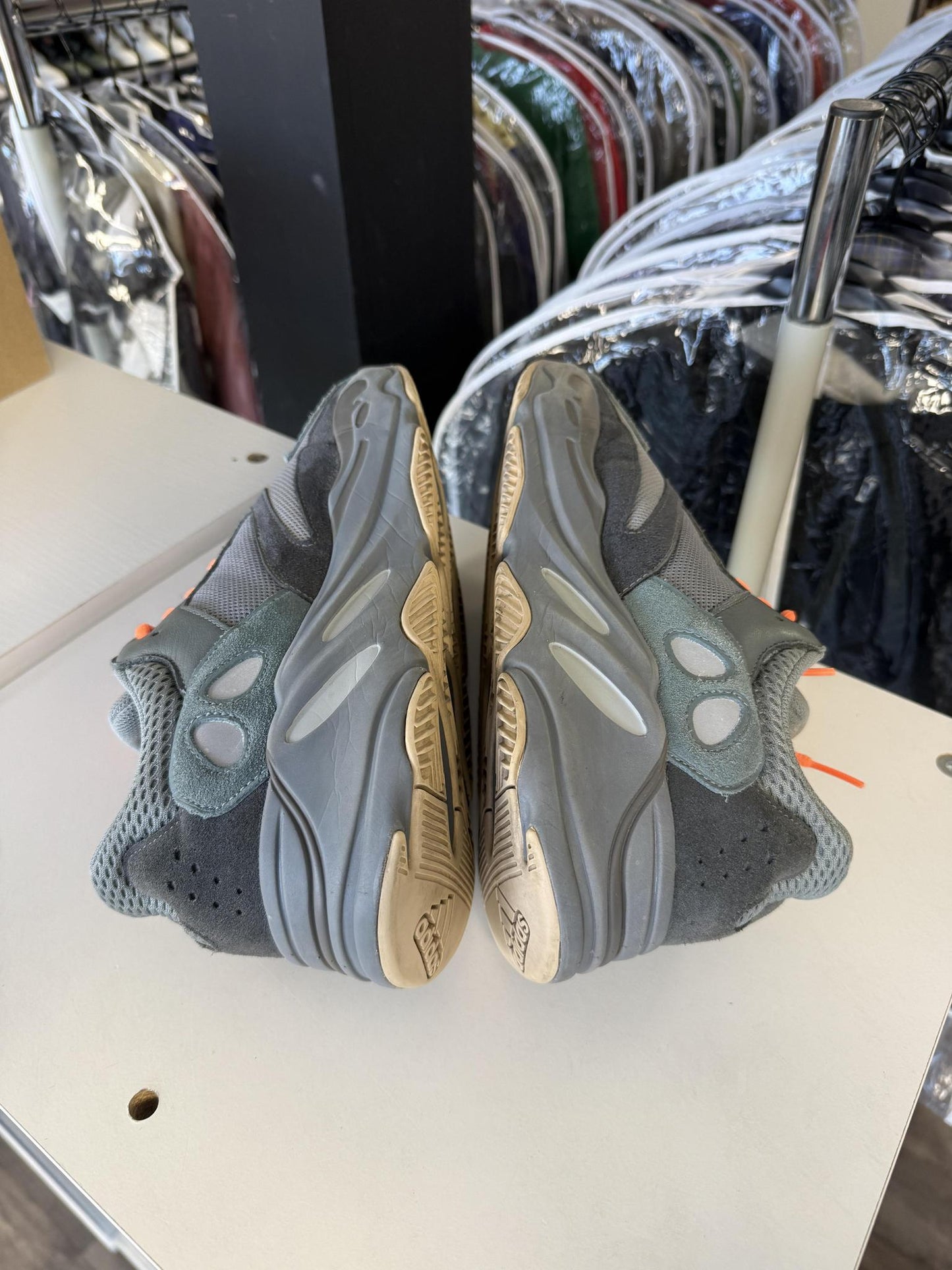 Yeezy 700 "Teal Blue" Used Size 12