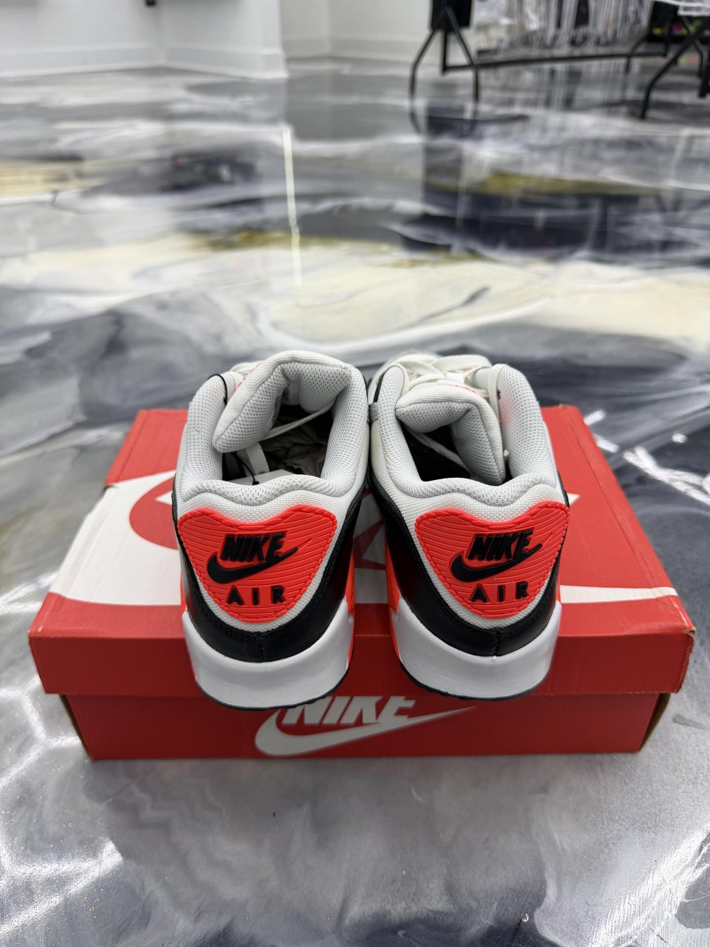 Nike Air Max 90 Gore Tex Used Size 9.5
