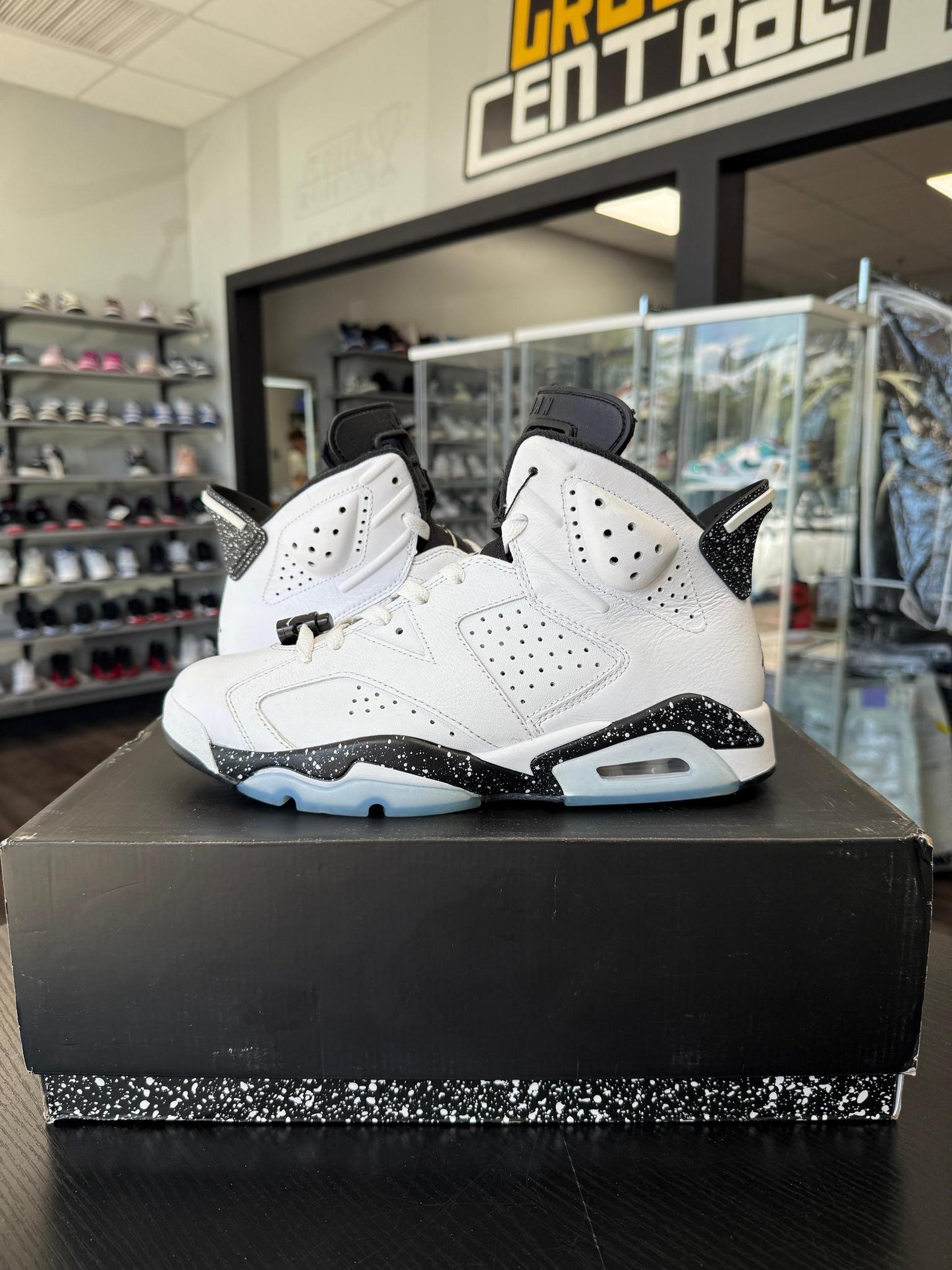 Jordan 6 "Oreo" Used Size 8