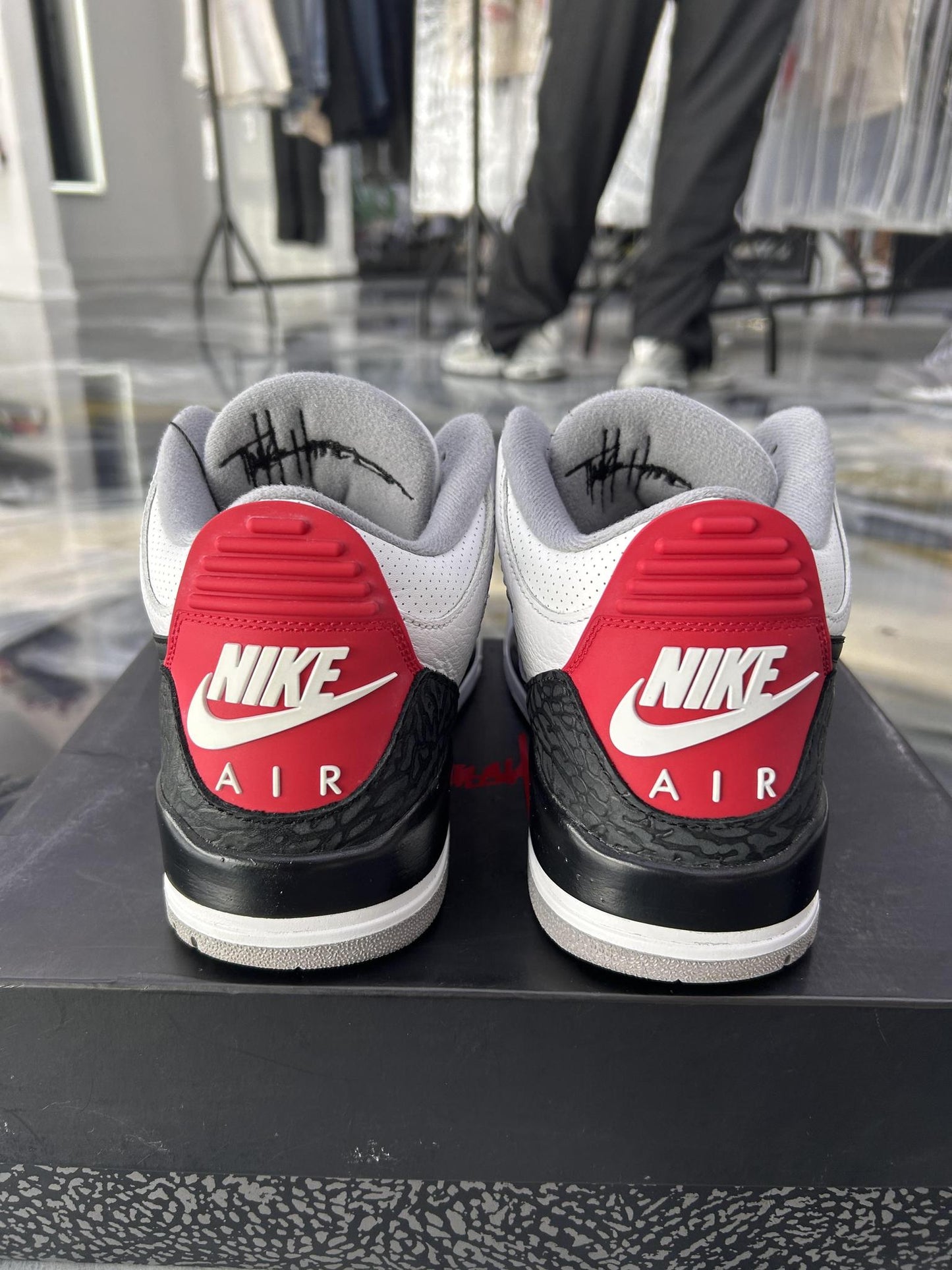 Jordan 3 Tinker "Black Fire Red" Used Size 9