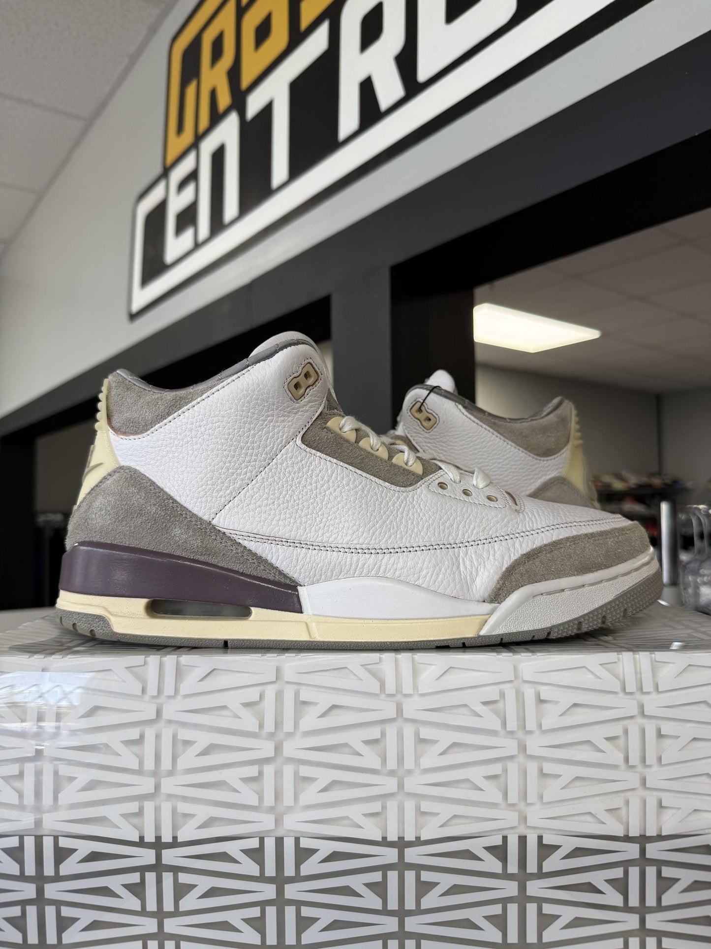 Jordan 3 A Ma Maniere "White" Used Size 13