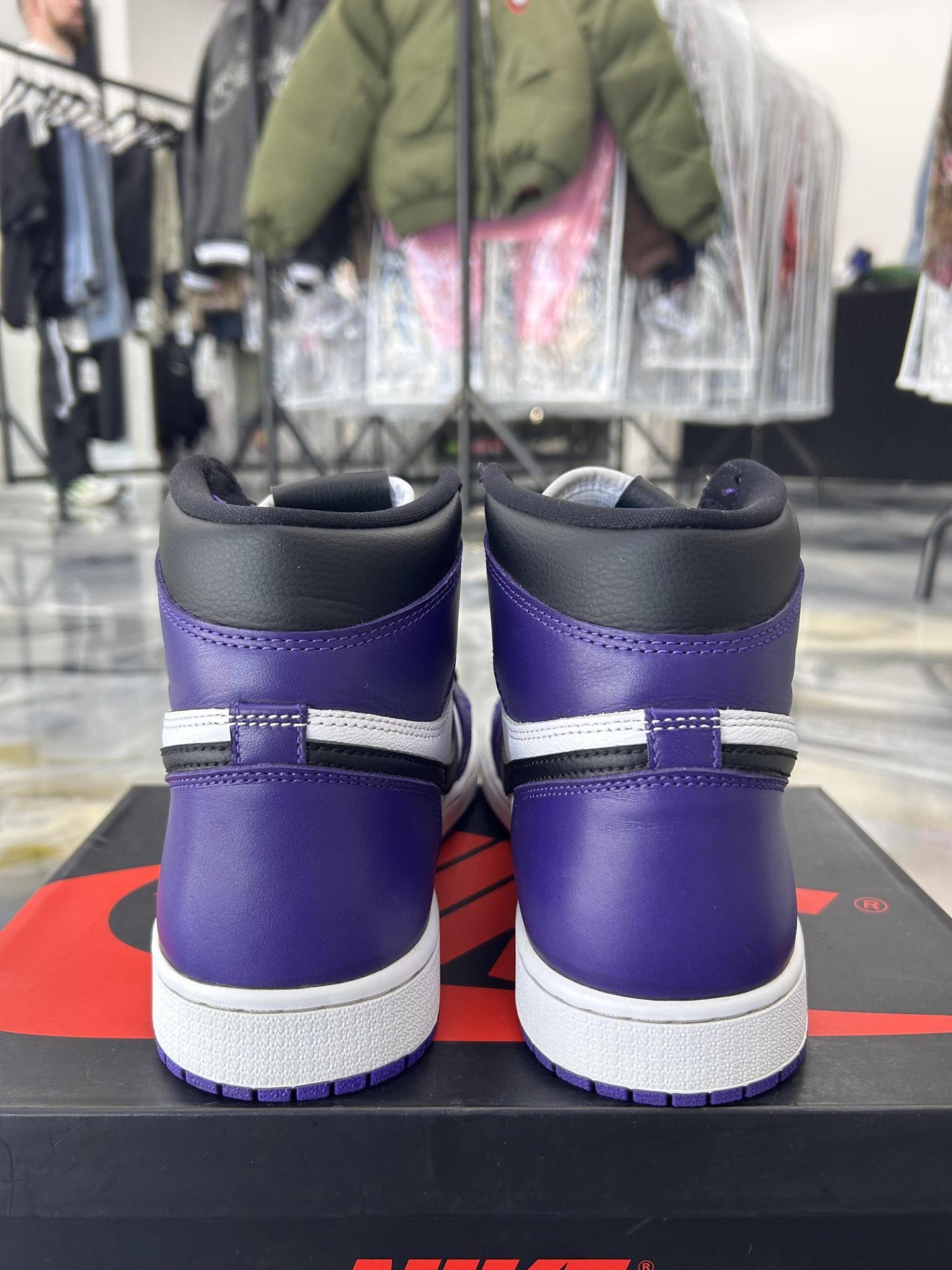 Jordan 1 "Court Purple 2.0" Used Size 9.5