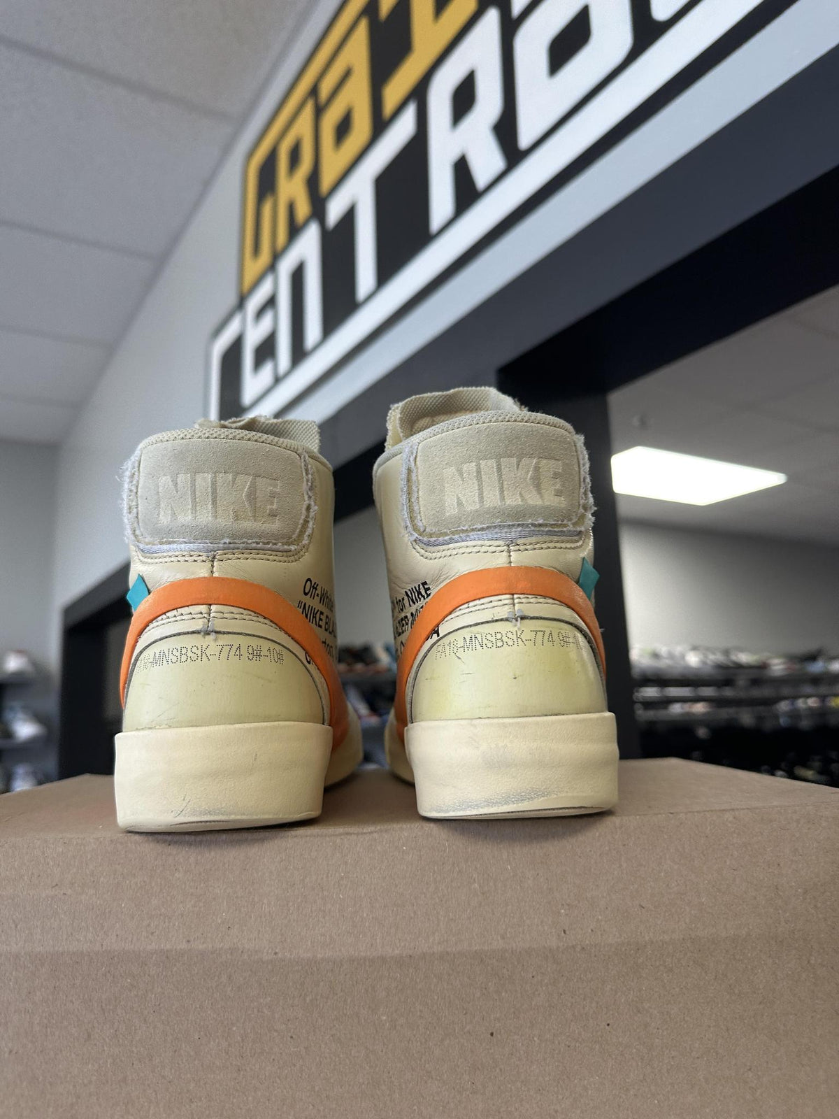 Nike Blazer Mid Off-White "All Hallow's Eve" Size 9 Used