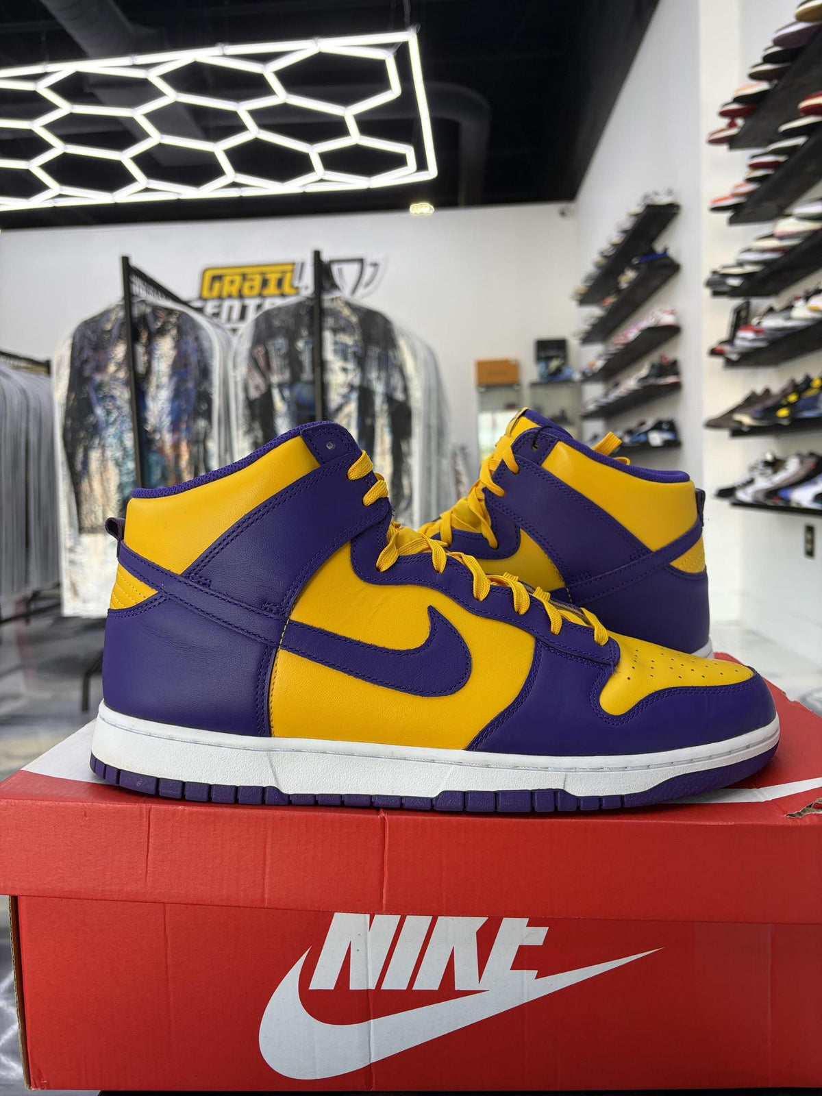 Dunk High "Lakers" Used Size 14