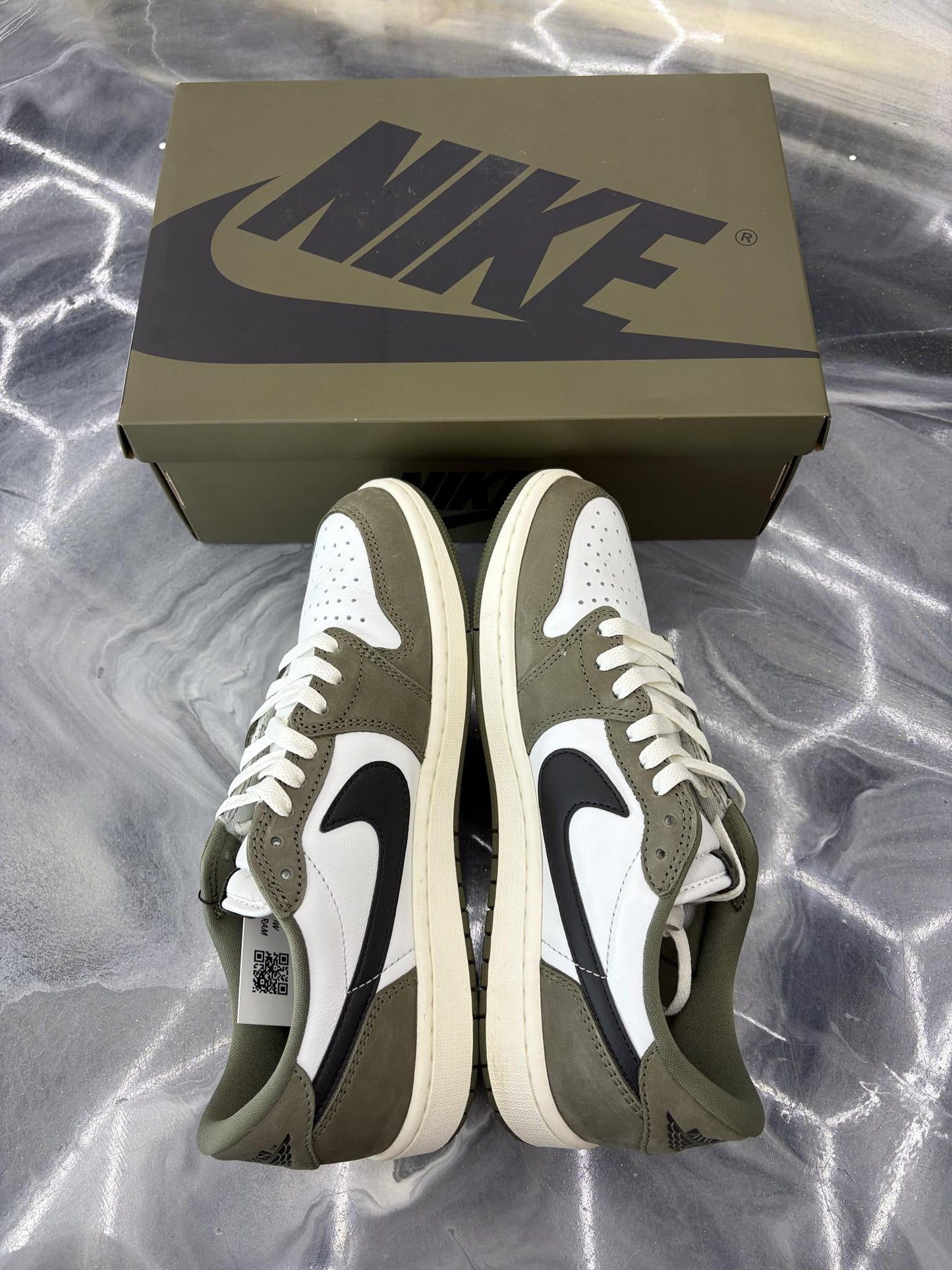 Jordan 1 Low "Olive" Used Size 9.5