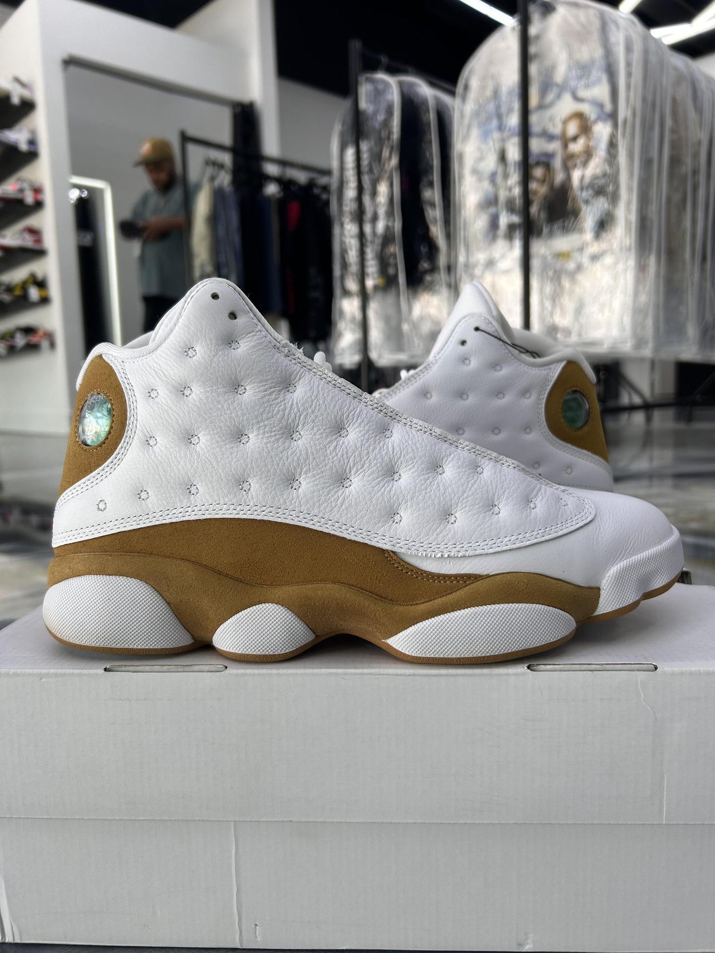 Jordan 13 "Wheat" Used Size 10