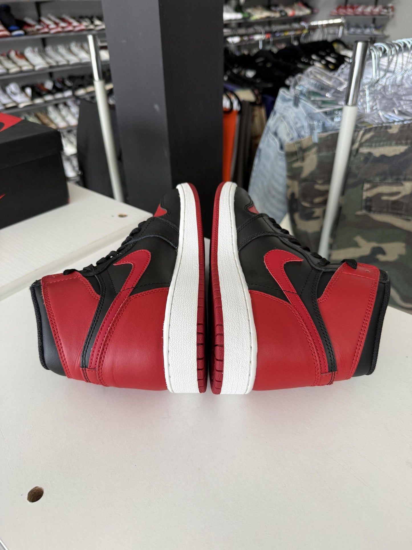 Jordan 1 "Bred" Used Size 6Y/7.5W