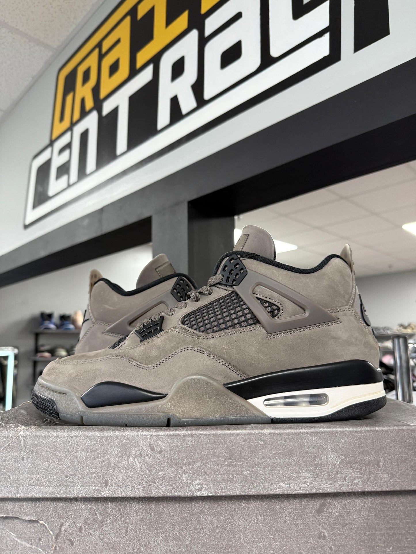Jordan 4 "Cave Stone" Used Size 11.5