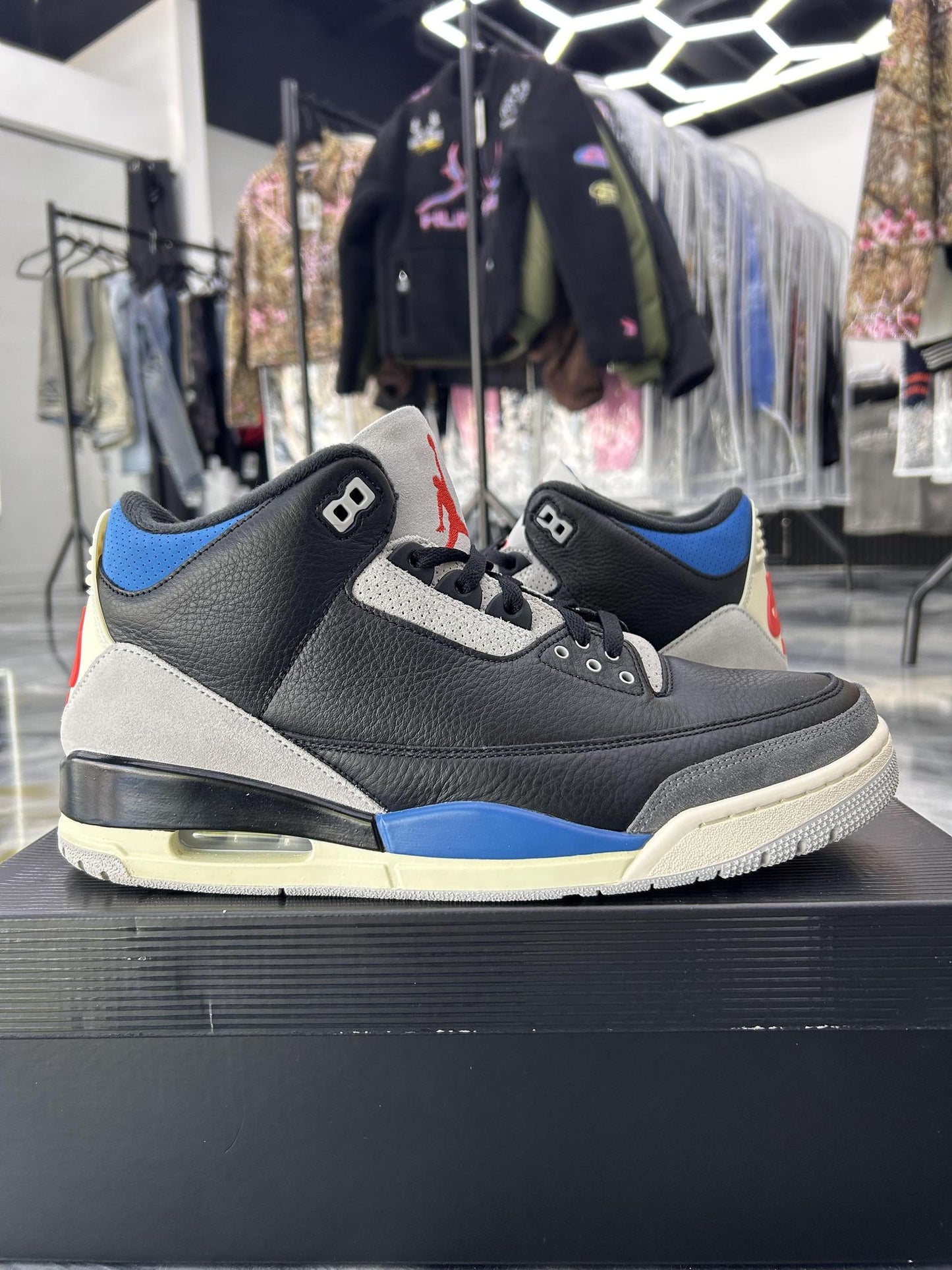 Jordan 3 "Rare Air" Used Size 13